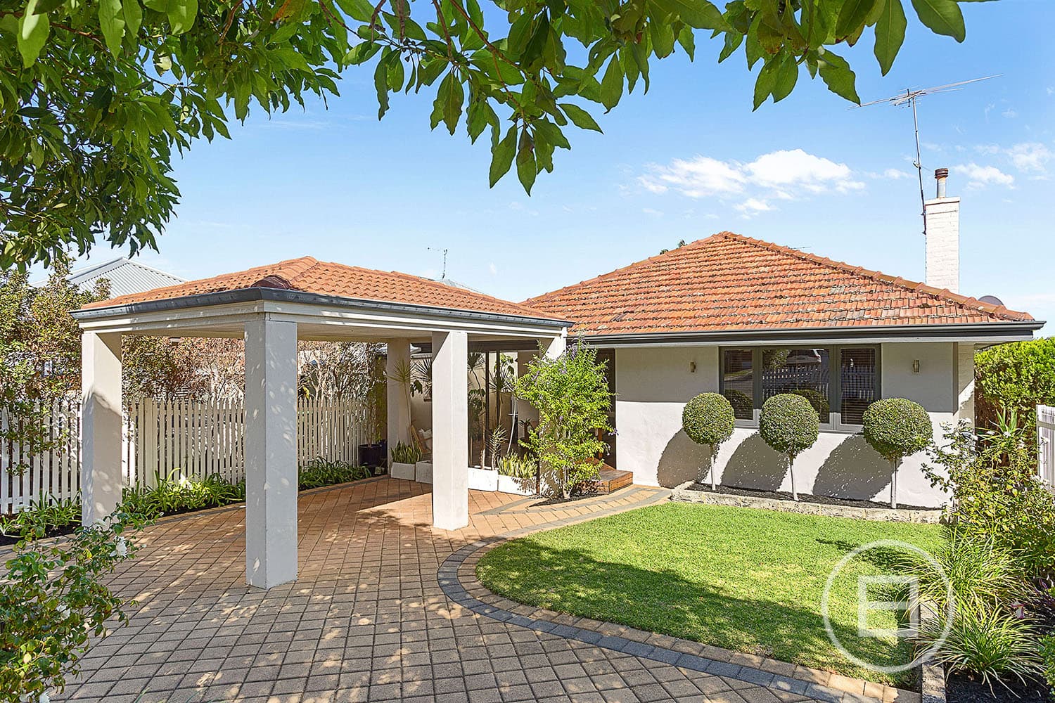 141 Burniston Street, SCARBOROUGH, WA, Scarborough - Thumbnail 2