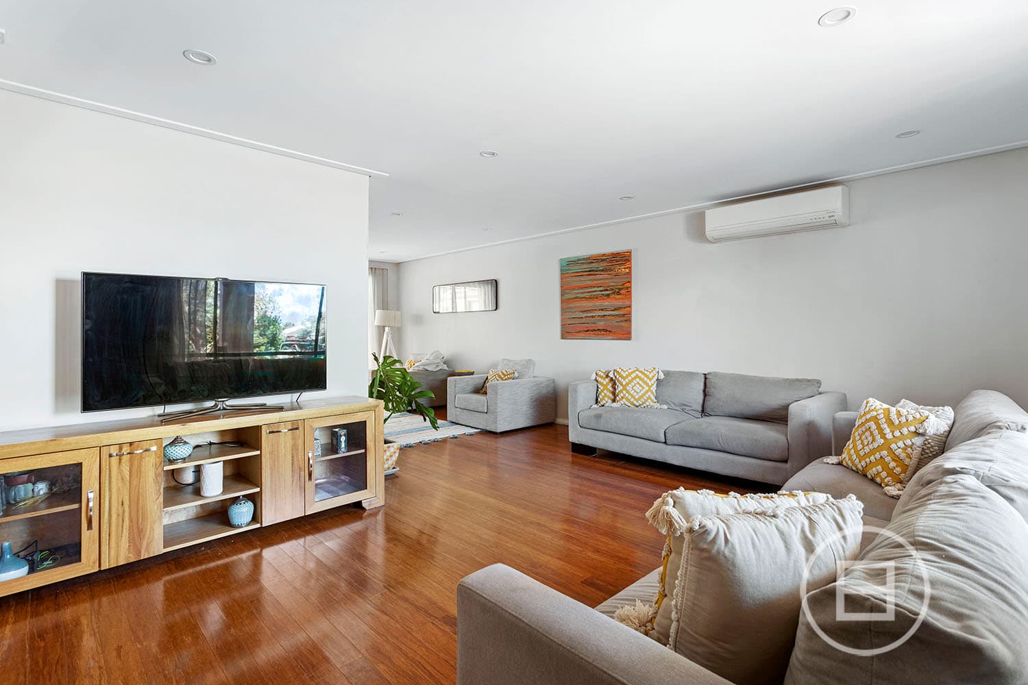 7 Greenhill Court, KALLAROO, WA, Kallaroo - Thumbnail 3