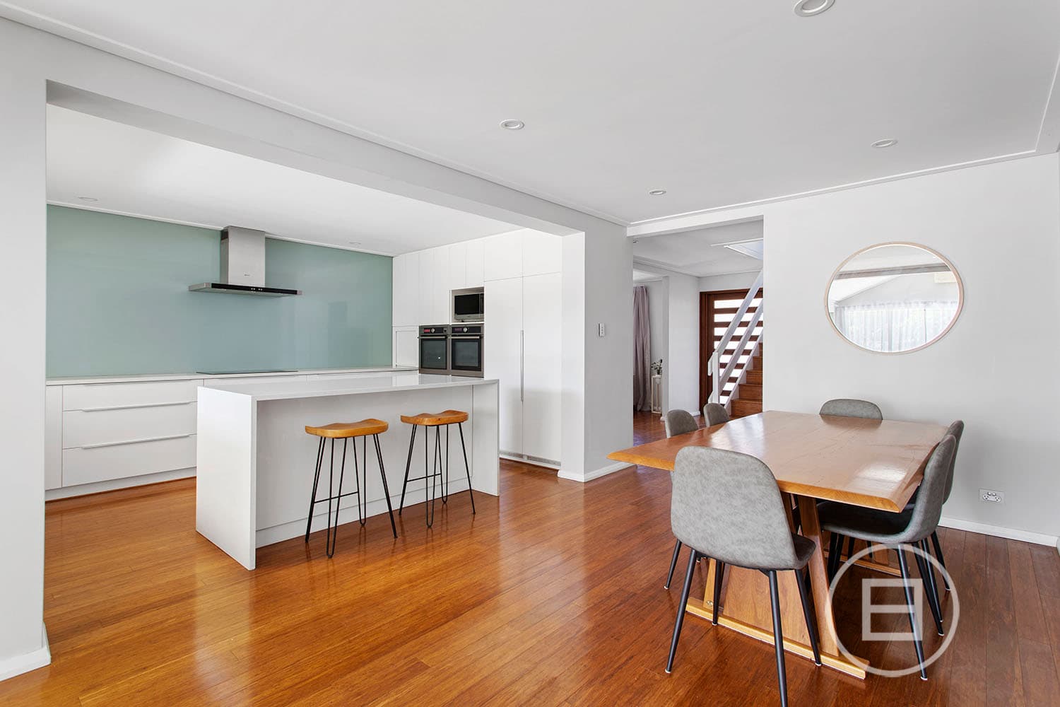 7 Greenhill Court, KALLAROO, WA, Kallaroo - Thumbnail 4