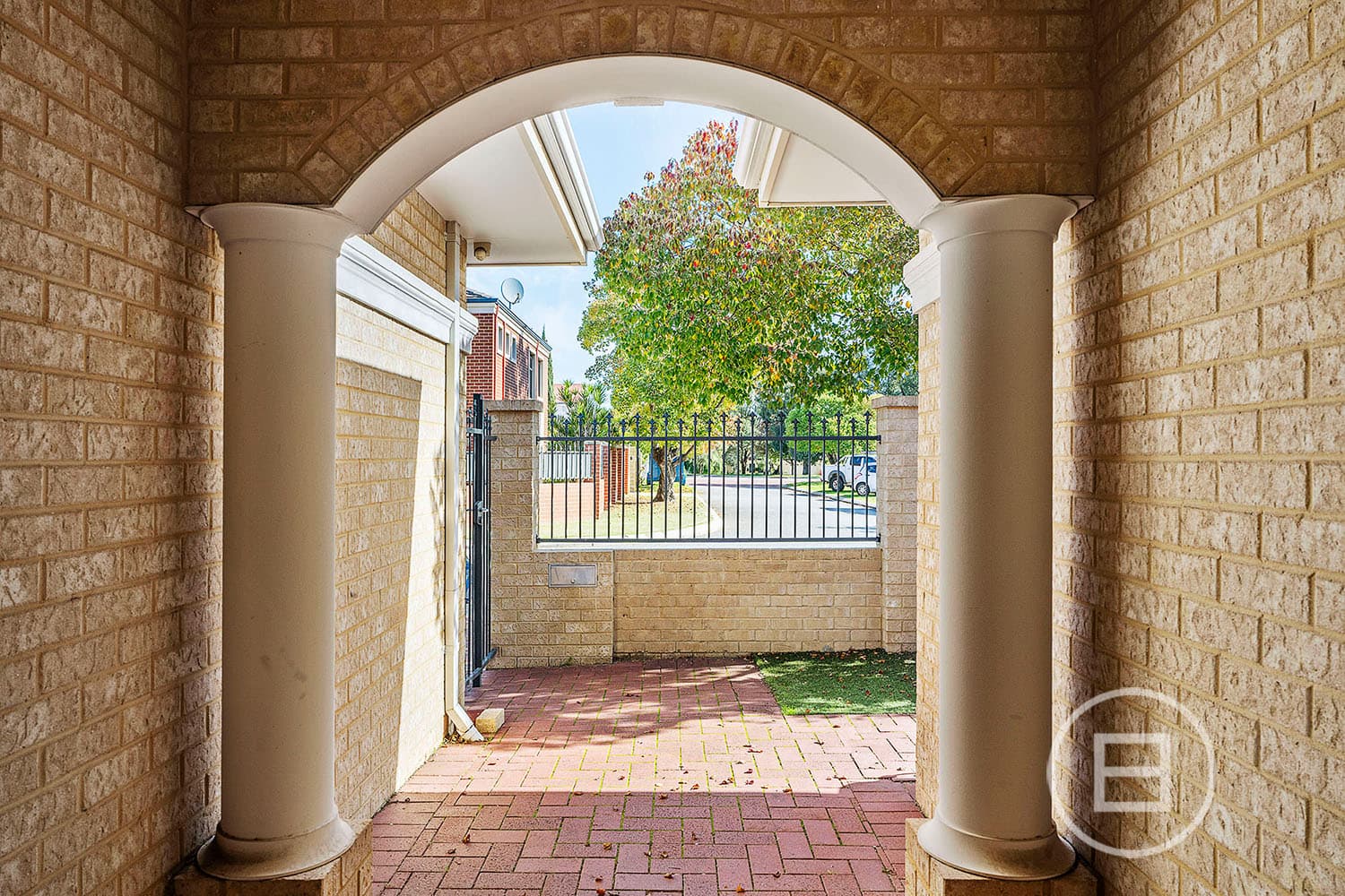 1 Sapphire Crescent, BALCATTA, WA, Balcatta - Thumbnail 2