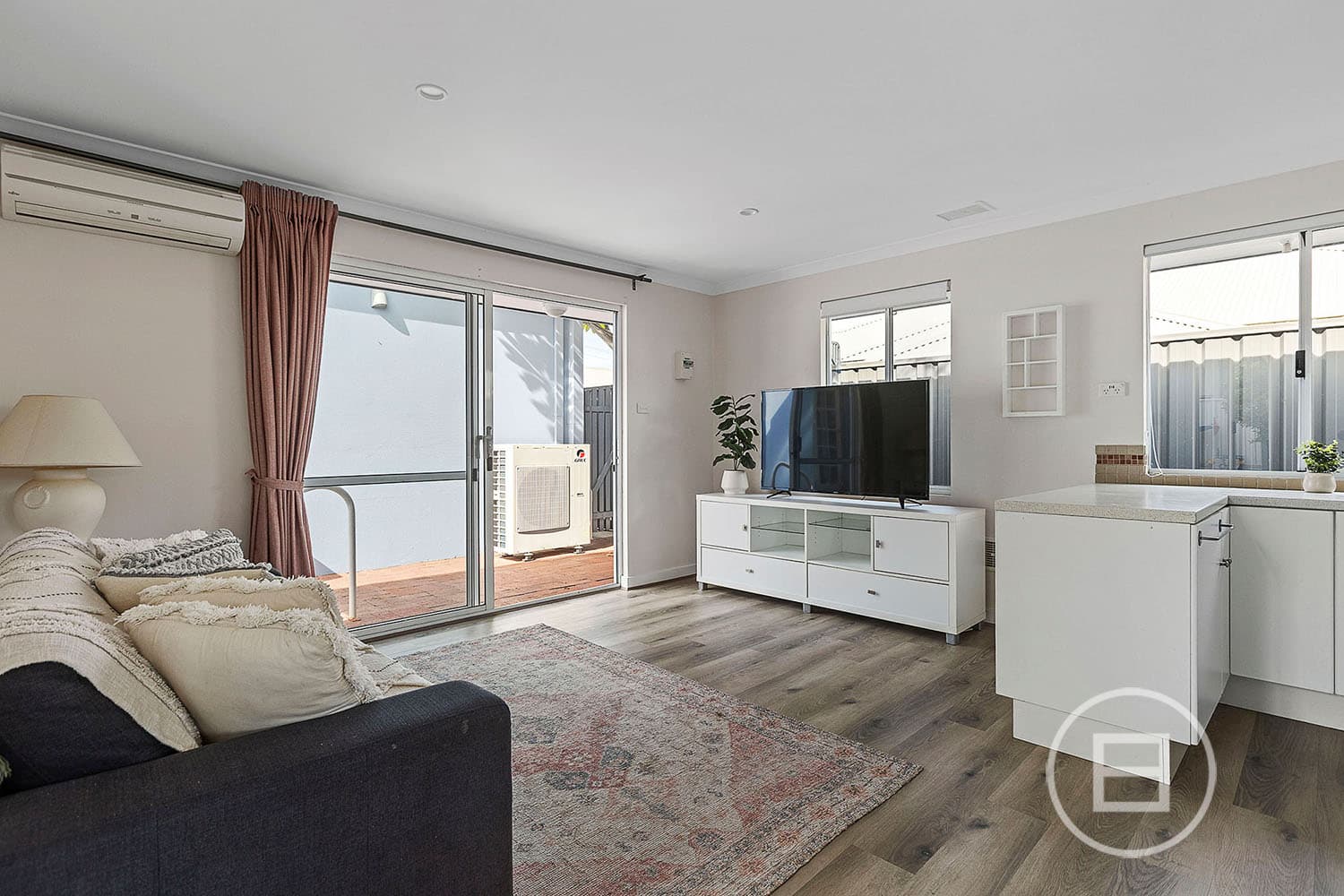 83 Moulden Avenue, YOKINE, WA, Yokine - Thumbnail 3