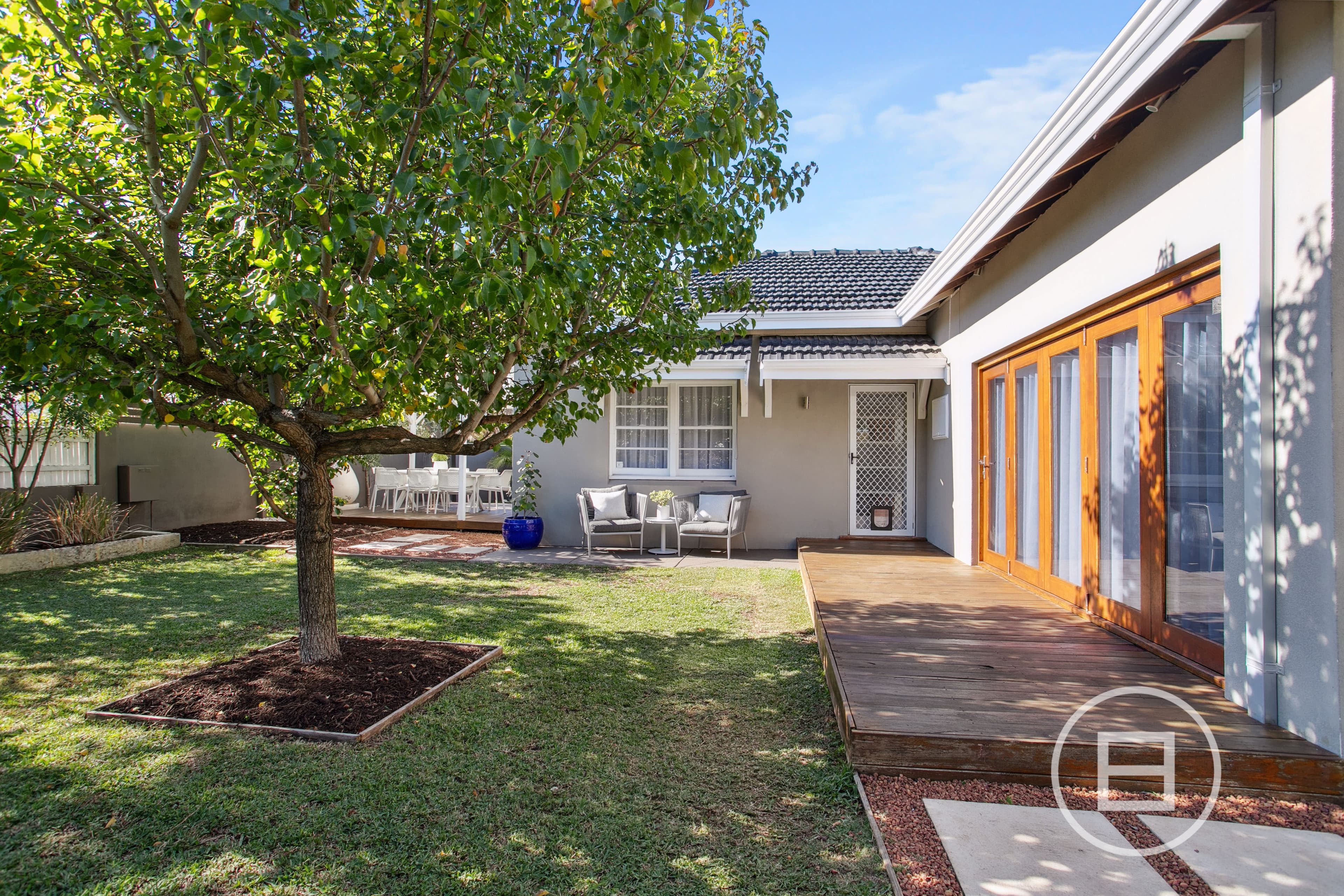 42 Osborne Street, JOONDANNA, WA, Joondanna - Thumbnail 3