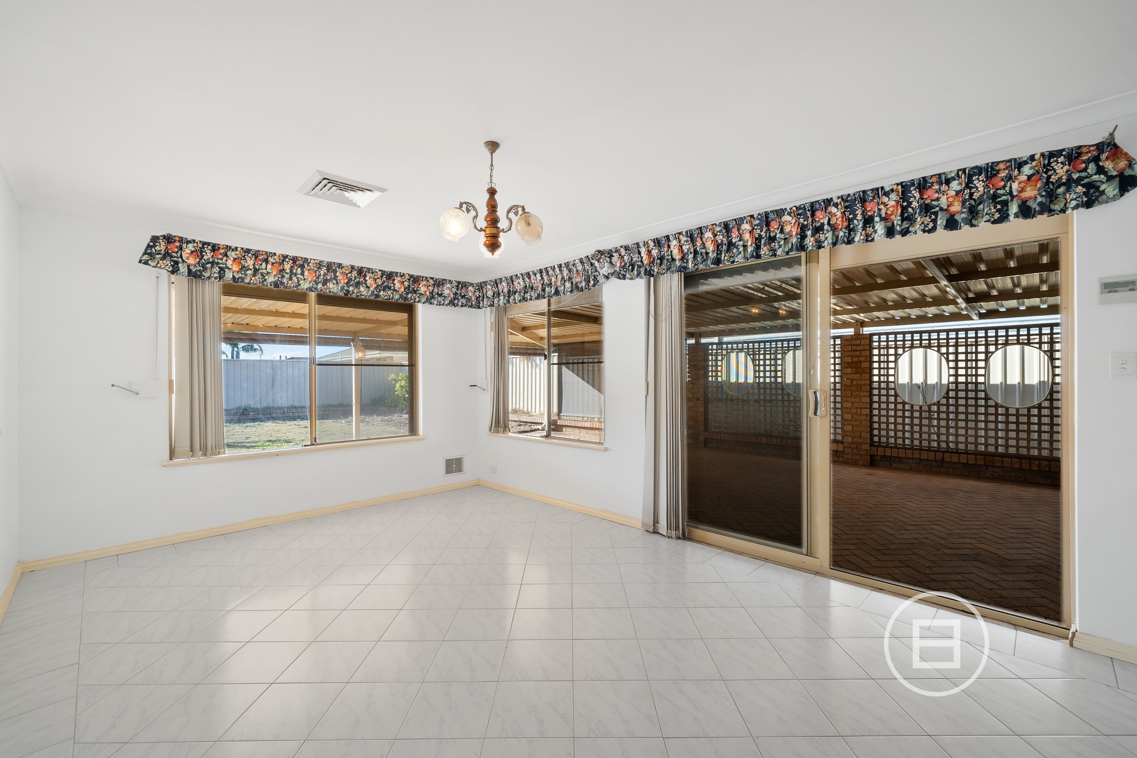 128 Charthouse Road, WAIKIKI, WA, Waikiki - Thumbnail 6