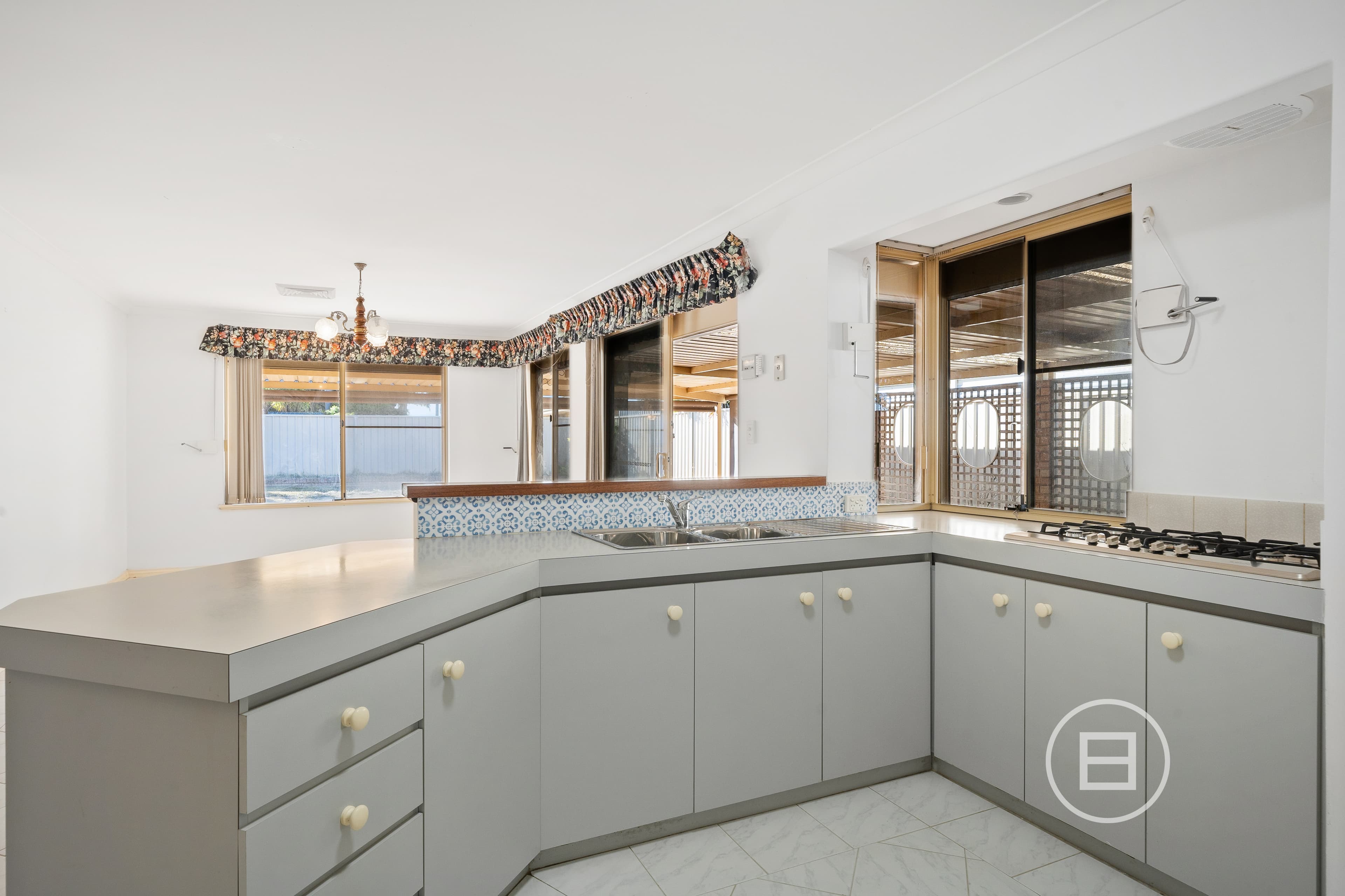 128 Charthouse Road, WAIKIKI, WA, Waikiki - Thumbnail 3