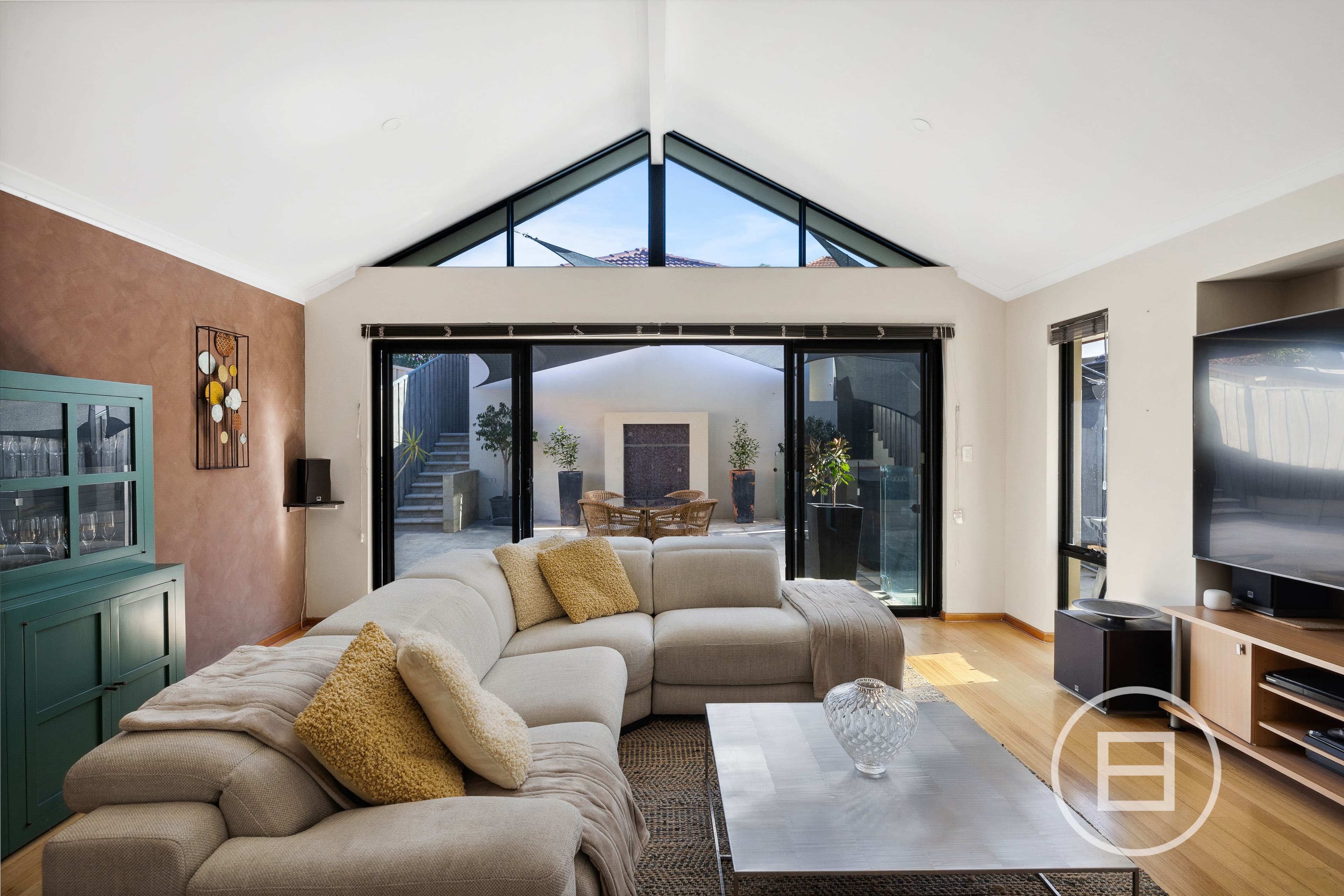 19 Edinboro Street, MOUNT HAWTHORN, WA, Mount Hawthorn - Thumbnail 8
