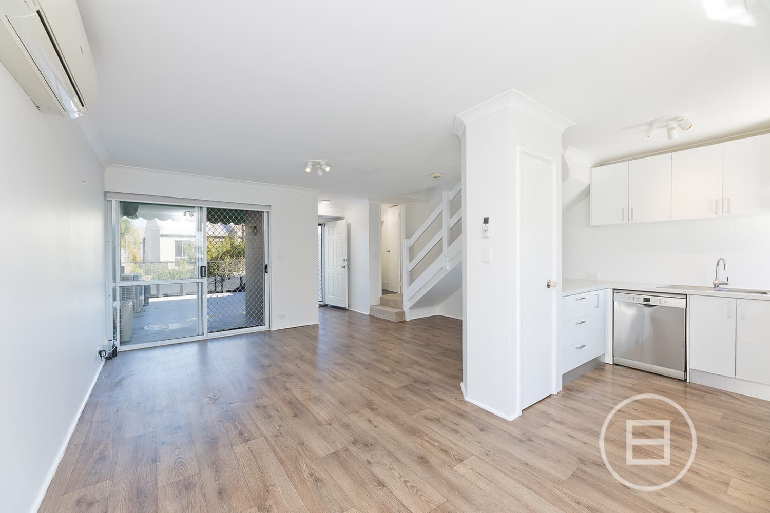 3/4 Waterway Court, CHURCHLANDS, WA, Churchlands - Thumbnail 2