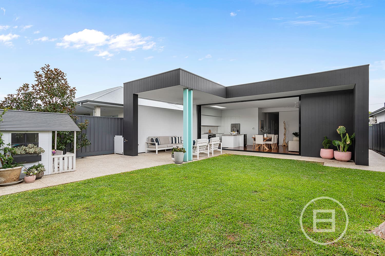26 Milton Street, MOUNT HAWTHORN, WA, Mount Hawthorn - Thumbnail 3