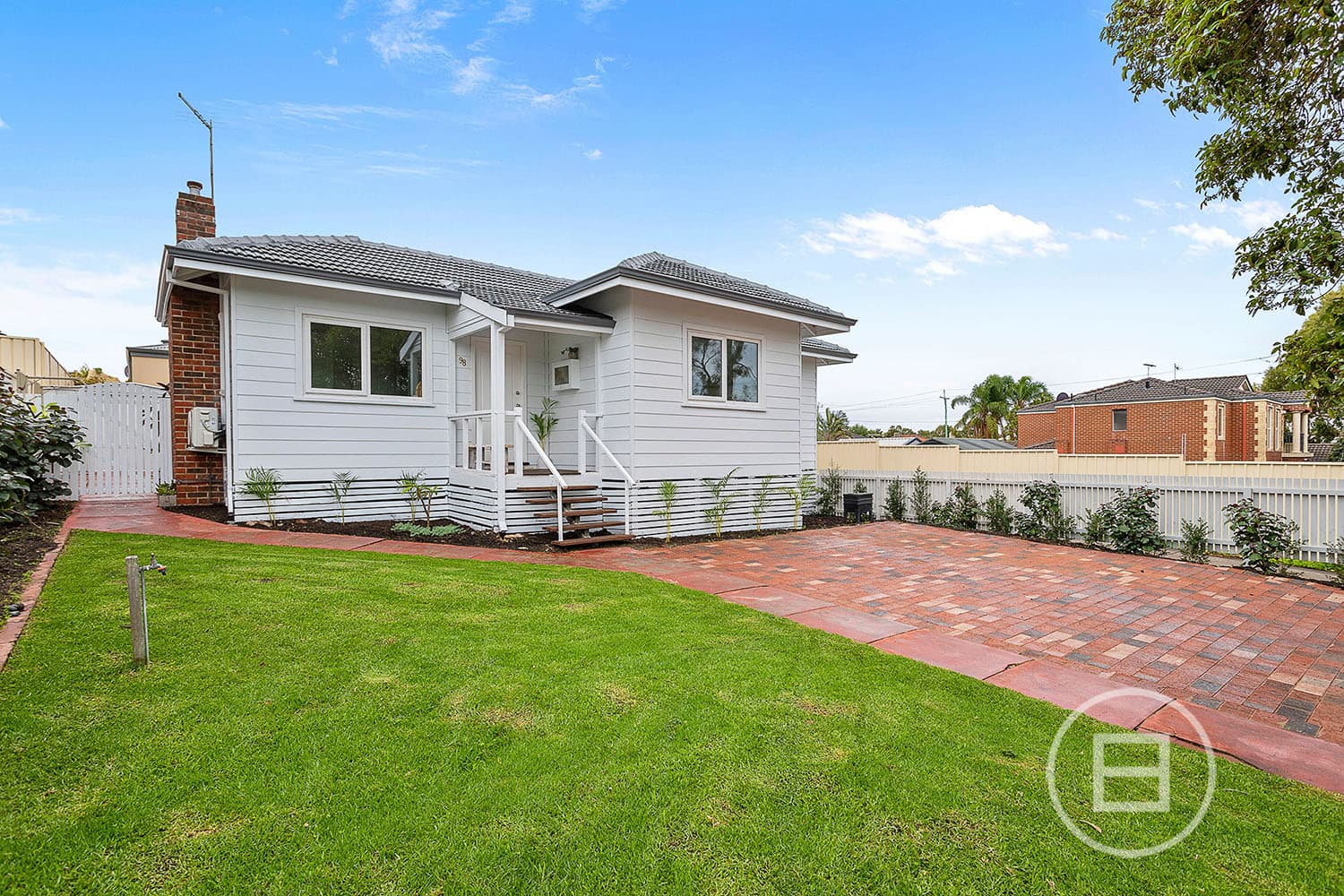 98 Barnes Street, INNALOO, WA, Innaloo - Thumbnail 2