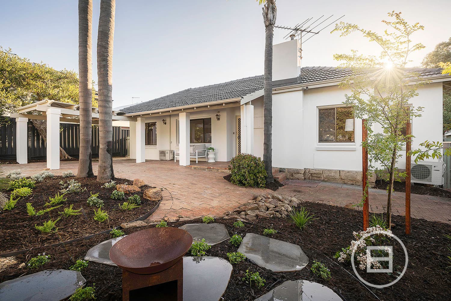 215 Duke Street, SCARBOROUGH, WA, Scarborough - Thumbnail 2
