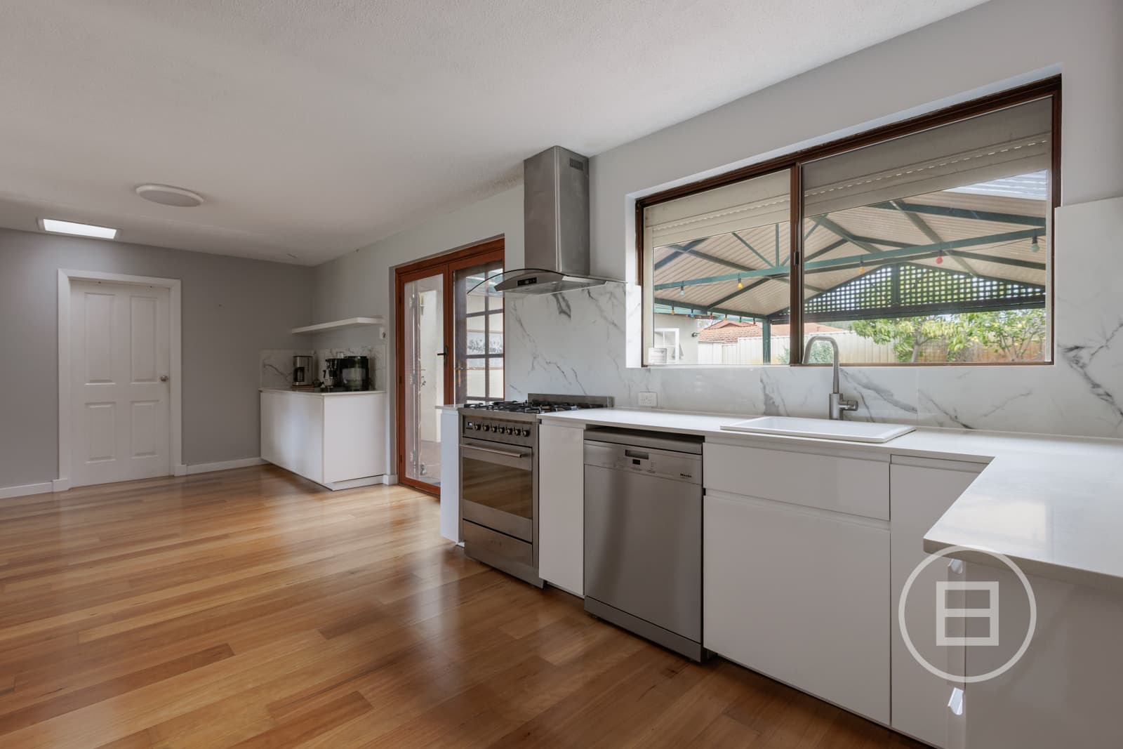 7 Broxburn Place, DUNCRAIG, WA, Duncraig - Thumbnail 7