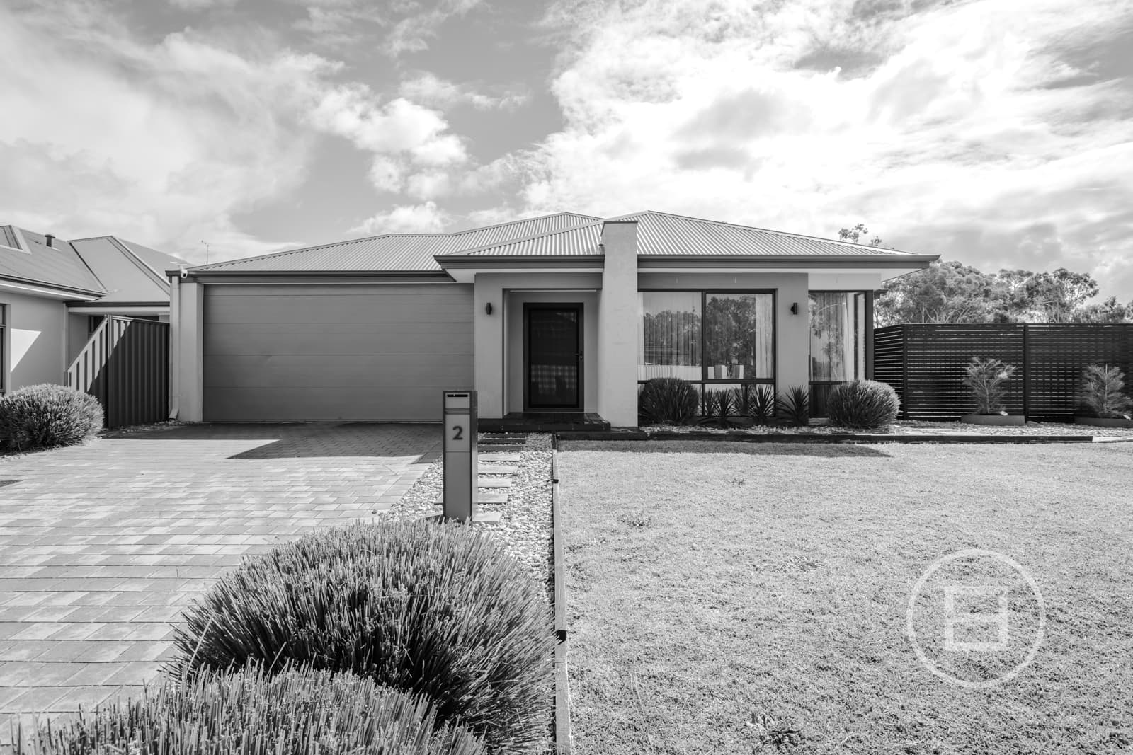 2 Trent Street, VIVEASH, WA, Viveash - Image 1
