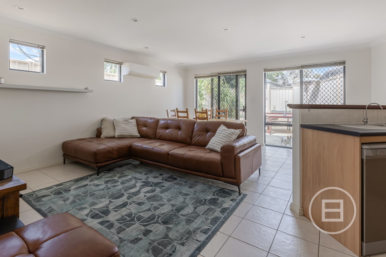 45 Bridgewater Crescent, KARRINYUP, WA, Karrinyup - Thumbnail 2