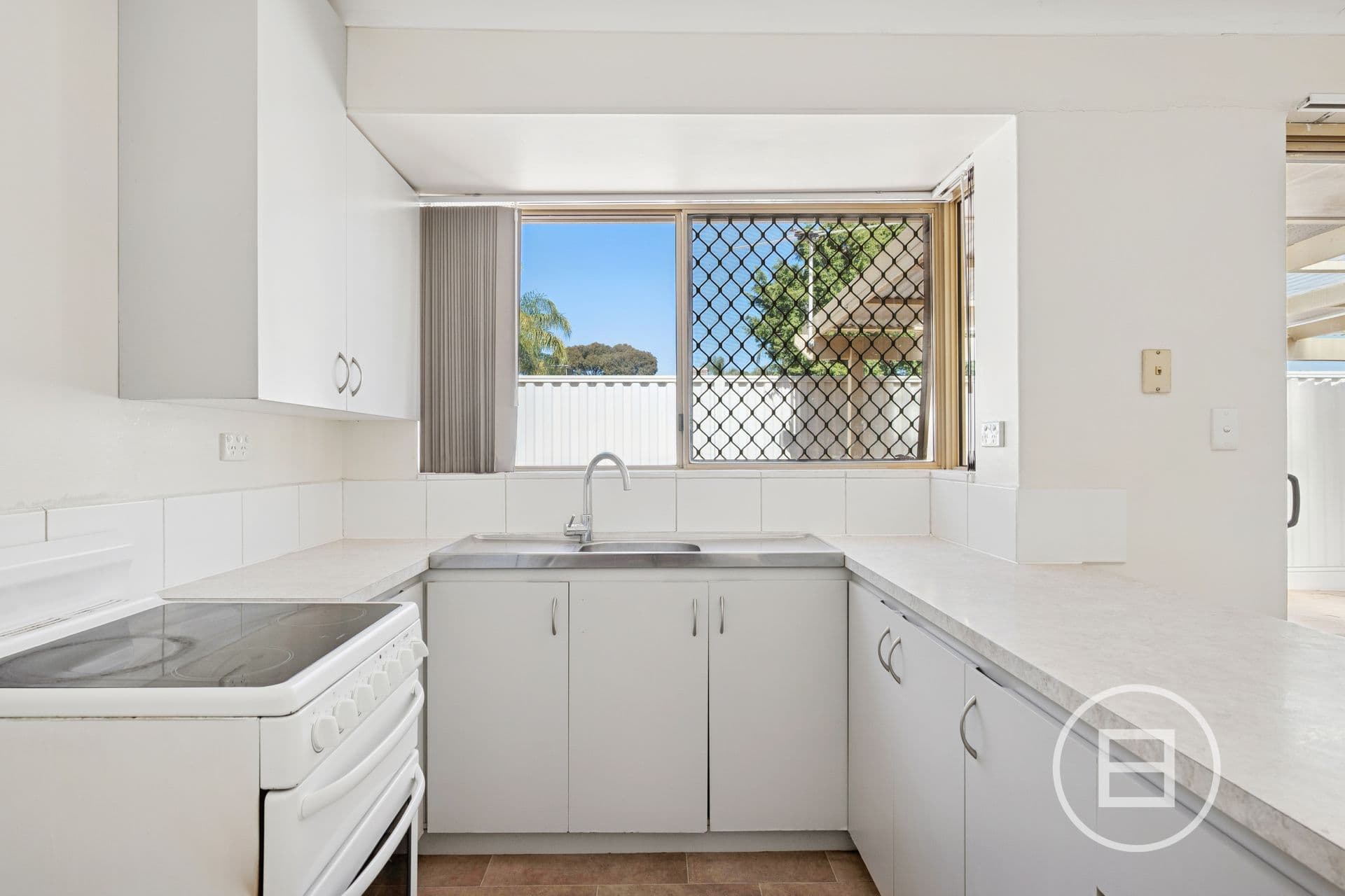 2 Morgan Road, SEVILLE GROVE, WA, Seville Grove - Thumbnail 7