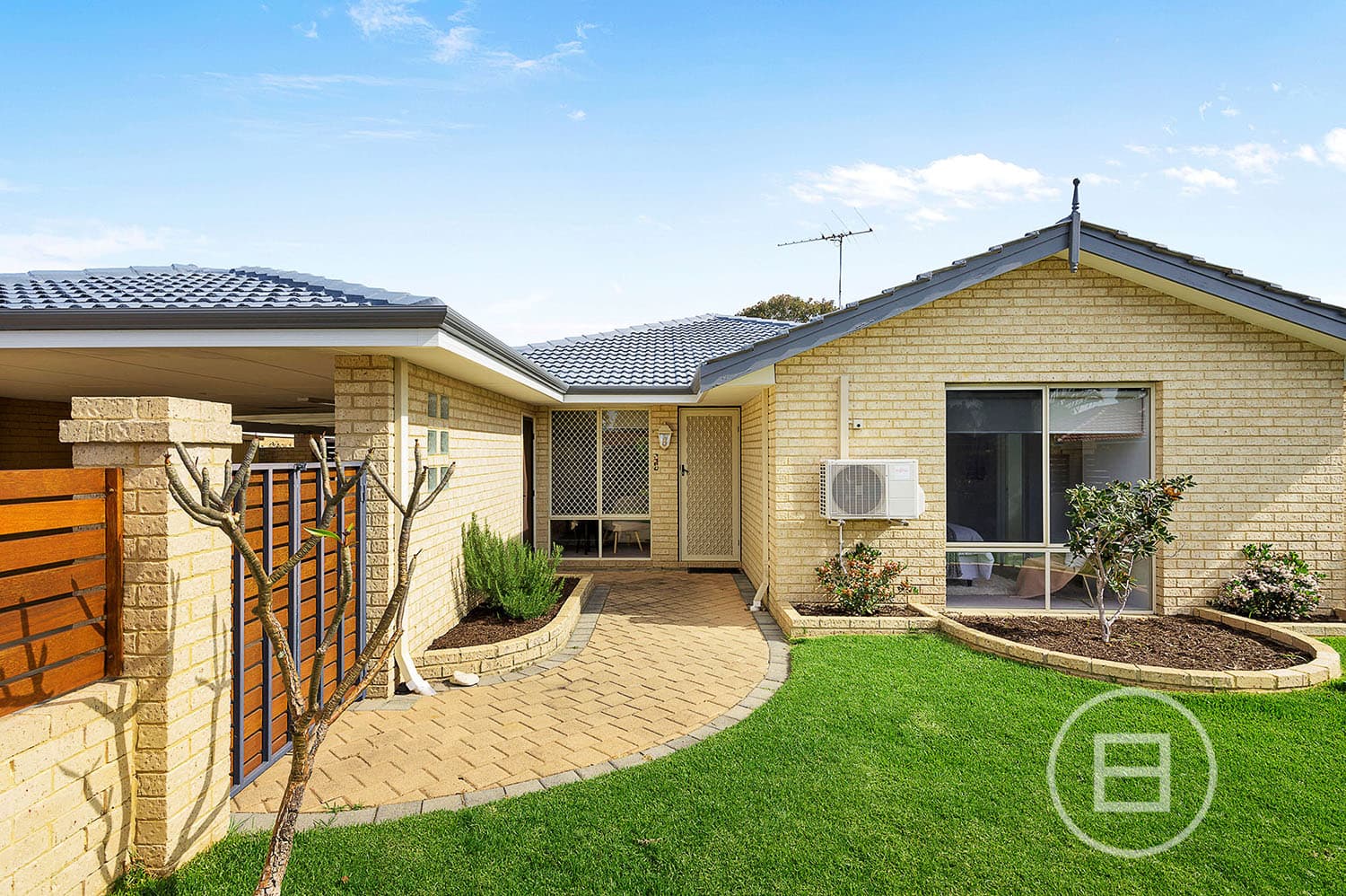 7 Mammoth Court, BALLAJURA, WA, Ballajura - Thumbnail 2