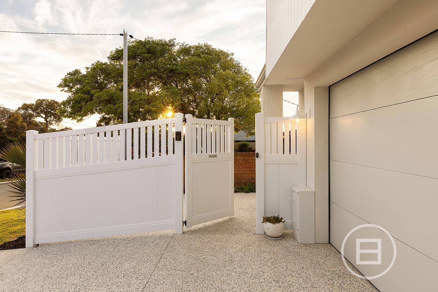 31A Bernard Manning Drive, DUNCRAIG, WA, Duncraig - Thumbnail 2