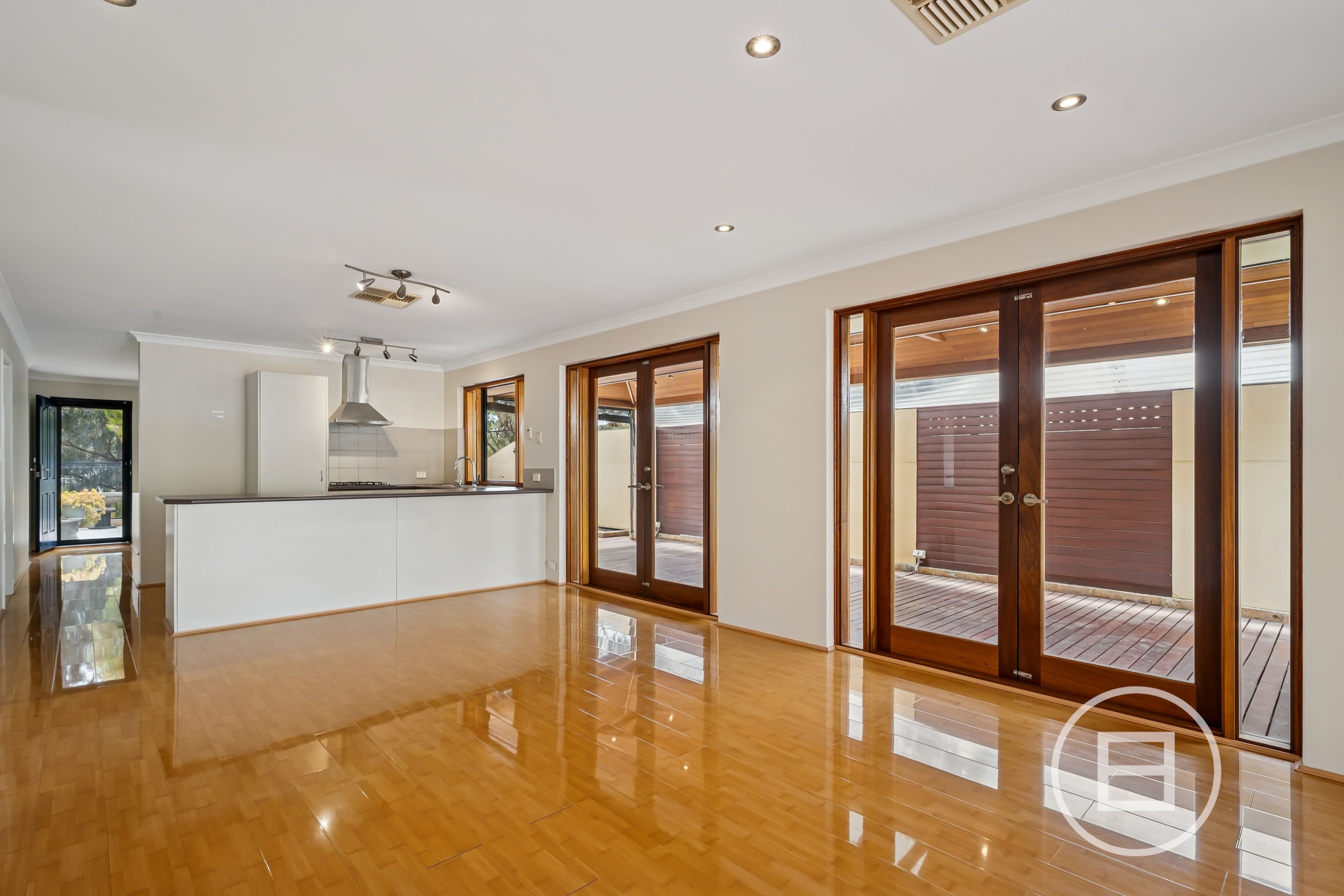 9 Lyndhurst Crescent, WELLARD, WA, Wellard - Thumbnail 7