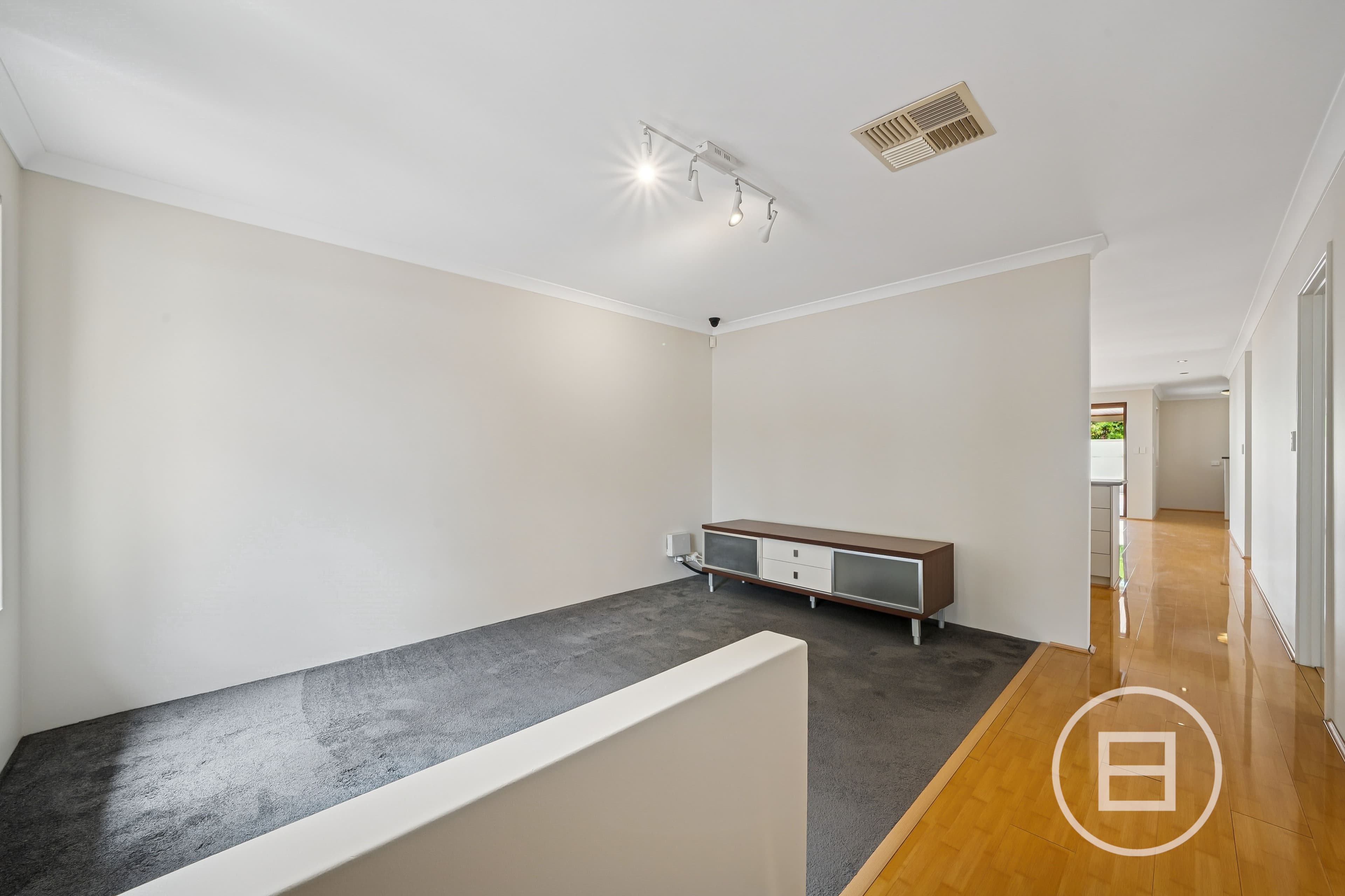 9 Lyndhurst Crescent, WELLARD, WA, Wellard - Thumbnail 2