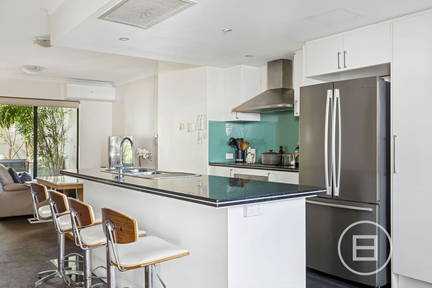5/1 Dunedin Street, MOUNT HAWTHORN, WA, Mount Hawthorn - Thumbnail 2
