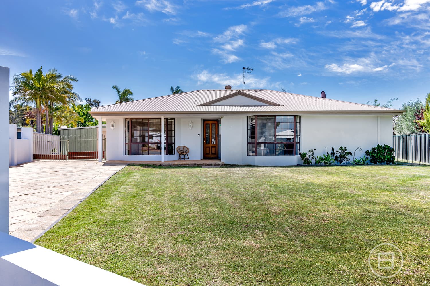 2 Talwood Place, HALLS HEAD, WA, Halls Head - Thumbnail 2