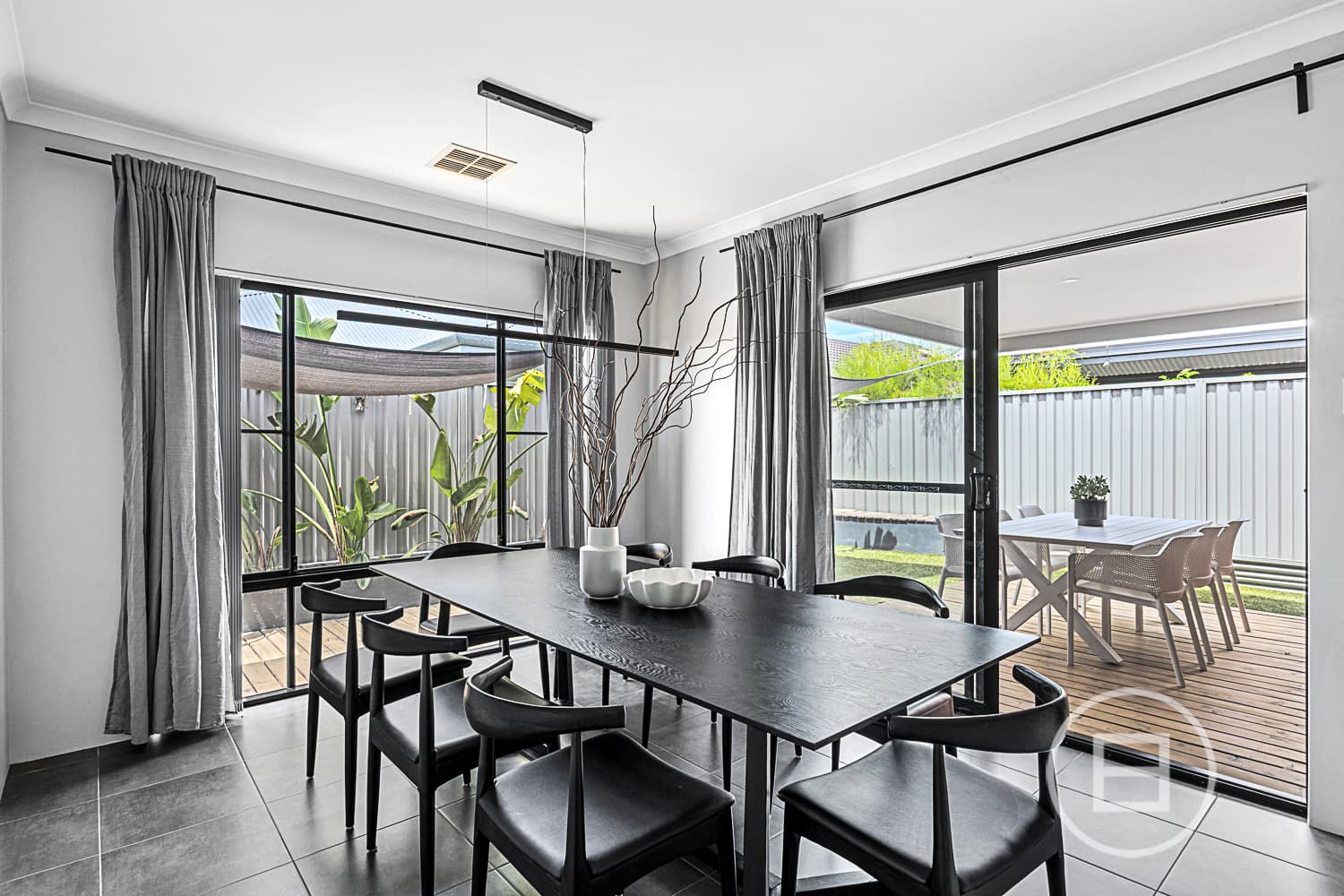 82 Doryanthes Avenue, PIARA WATERS, WA, Piara Waters - Thumbnail 4