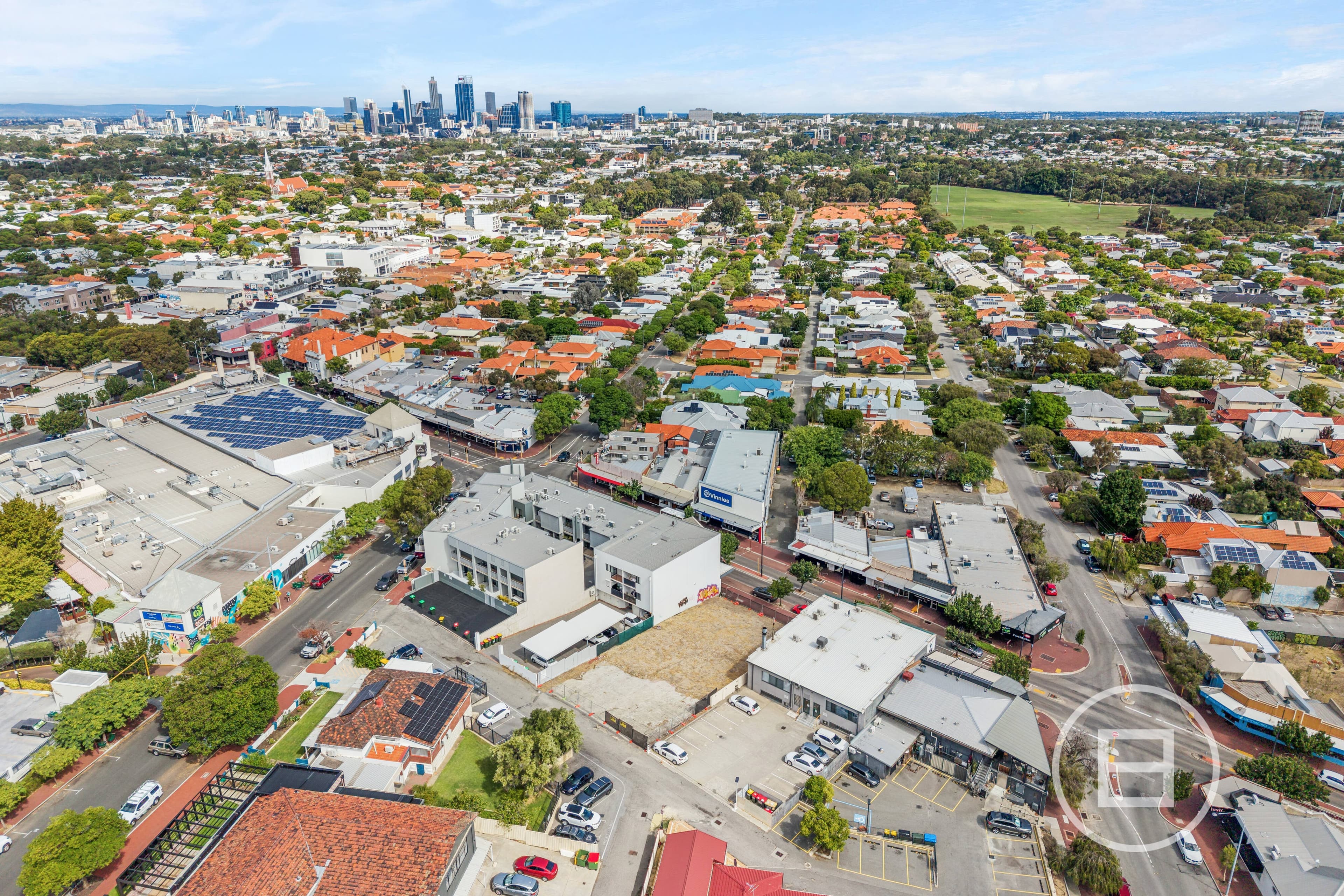 168 Scarborough Beach Road, MOUNT HAWTHORN, WA, Mount Hawthorn - Thumbnail 5