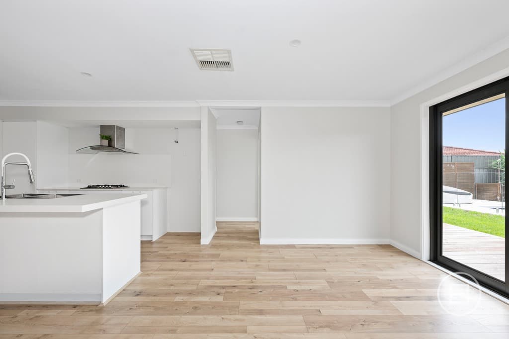 22 Bradley Street, SOUTHERN RIVER, WA, Southern River - Thumbnail 7