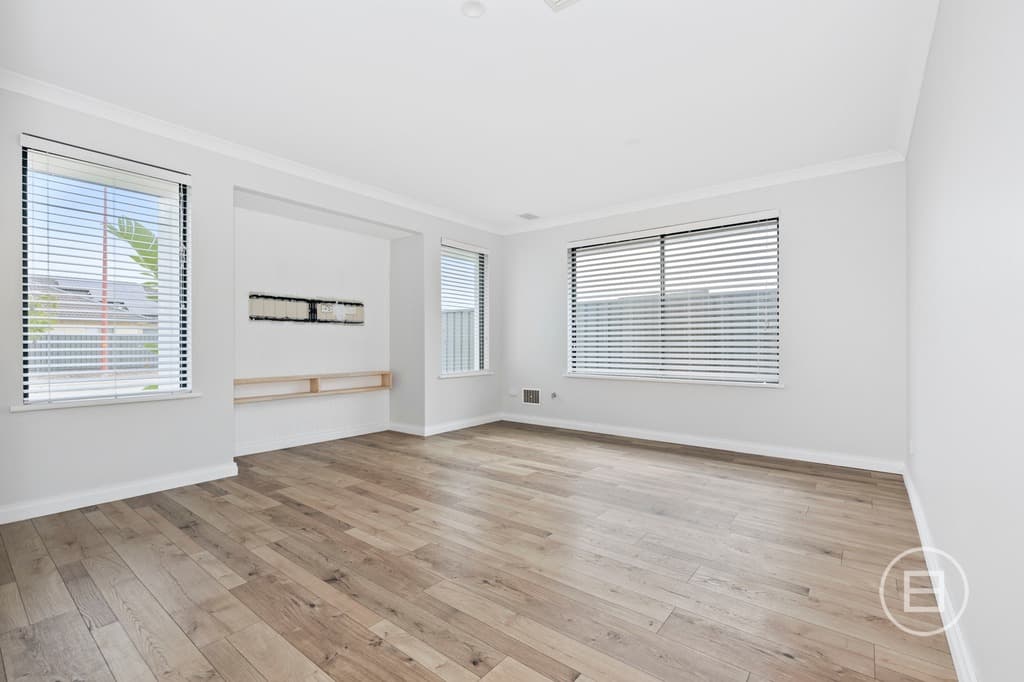 22 Bradley Street, SOUTHERN RIVER, WA, Southern River - Thumbnail 3
