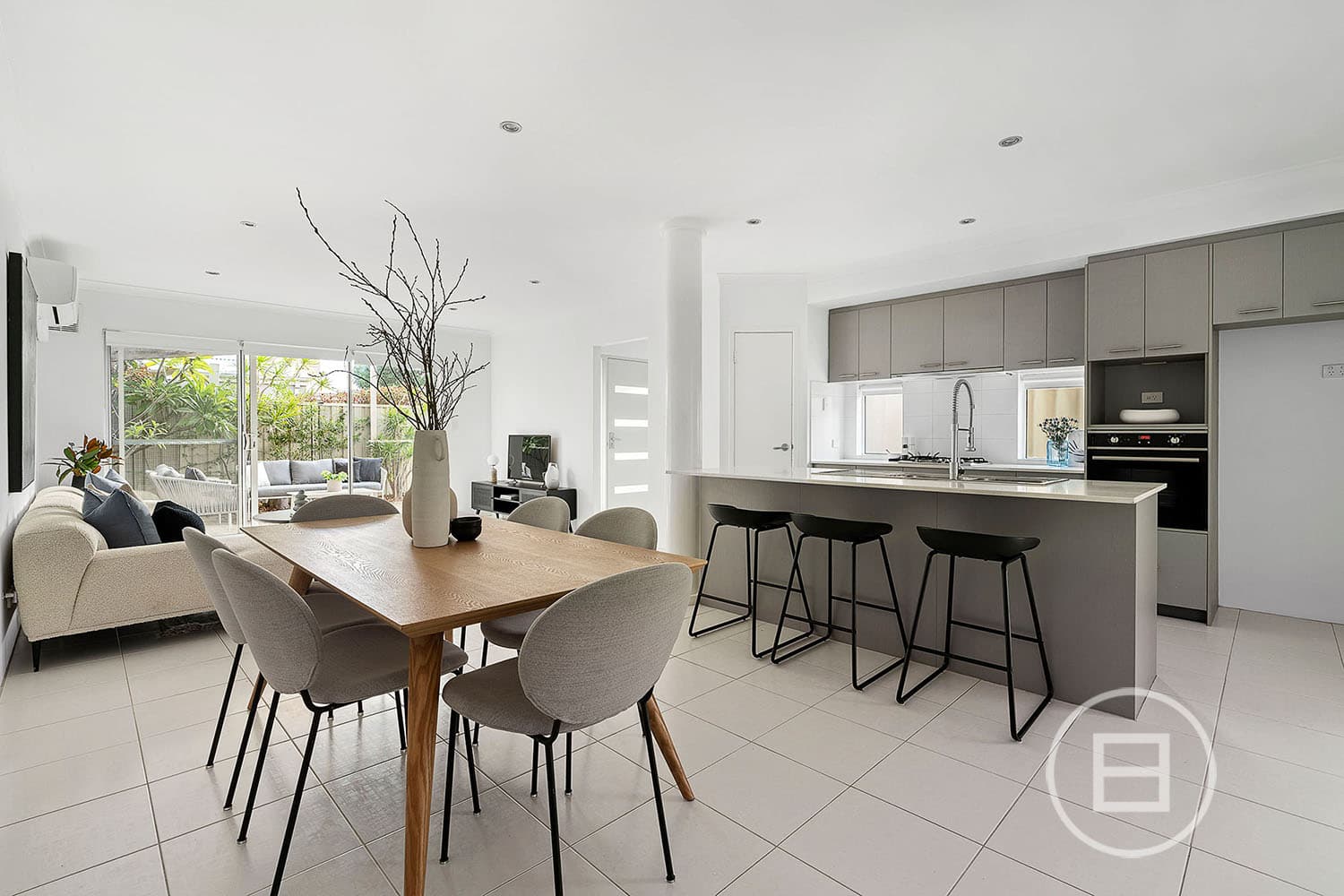 58B Burniston Street, SCARBOROUGH, WA, Scarborough - Thumbnail 2