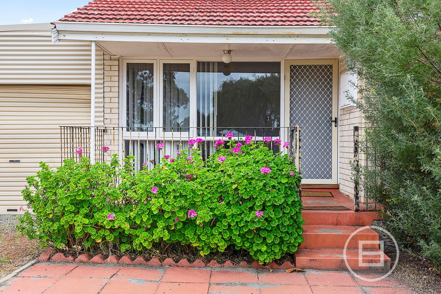 13 Diana Crescent, LOCKRIDGE, WA, Lockridge - Thumbnail 3
