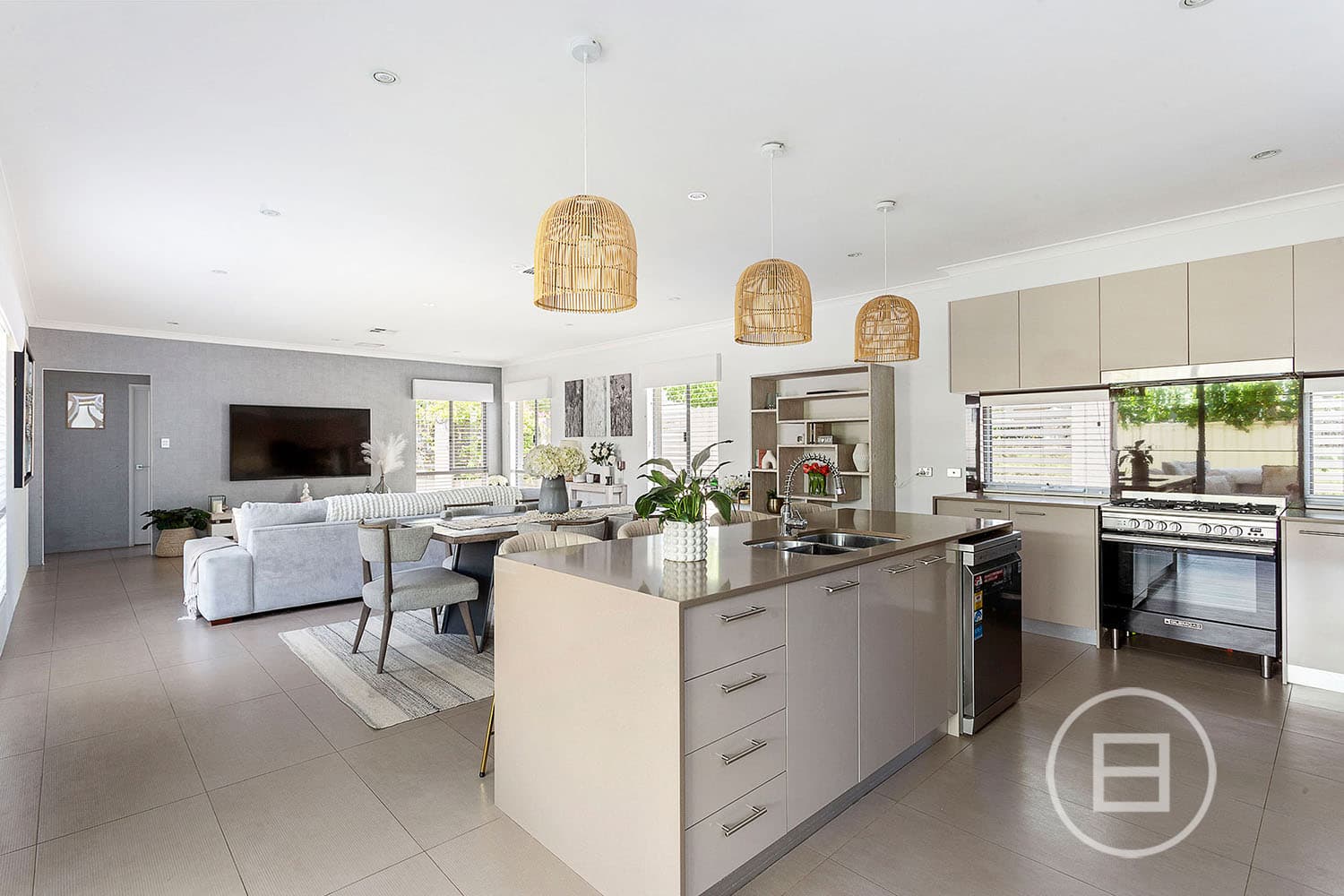 12 Parkfarm Drive, SOUTH GUILDFORD, WA, South Guildford - Thumbnail 6
