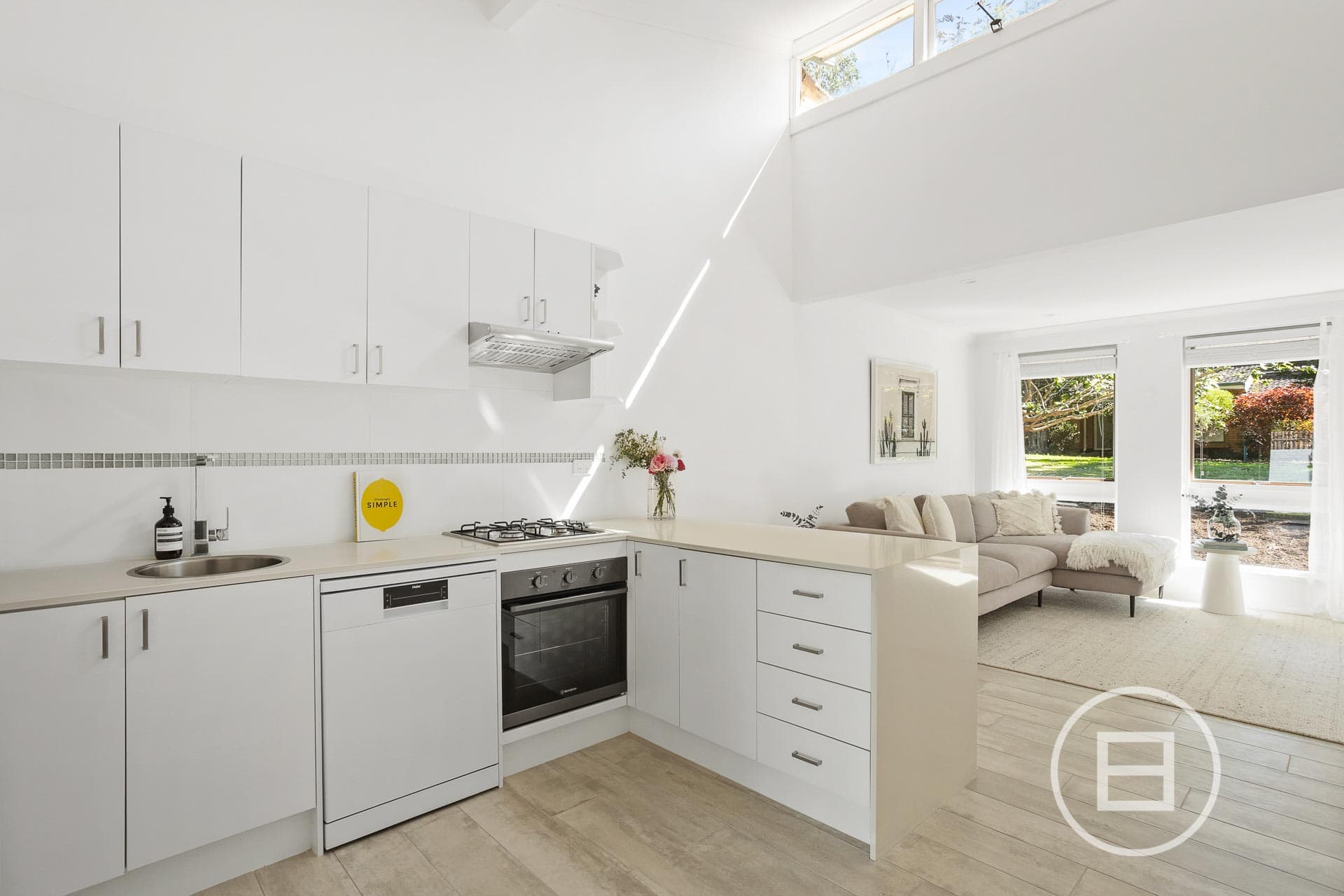 9/134 Deanmore Road, SCARBOROUGH, WA, Scarborough - Thumbnail 2