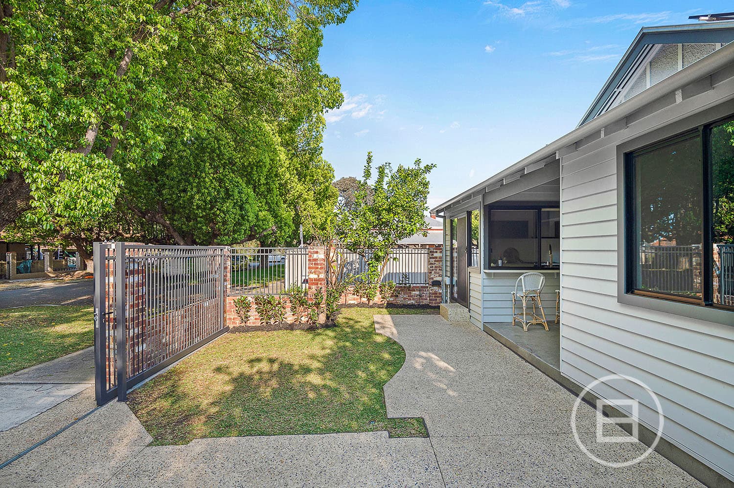 1 Chertsey Street, MOUNT LAWLEY, WA, Mount Lawley - Thumbnail 2