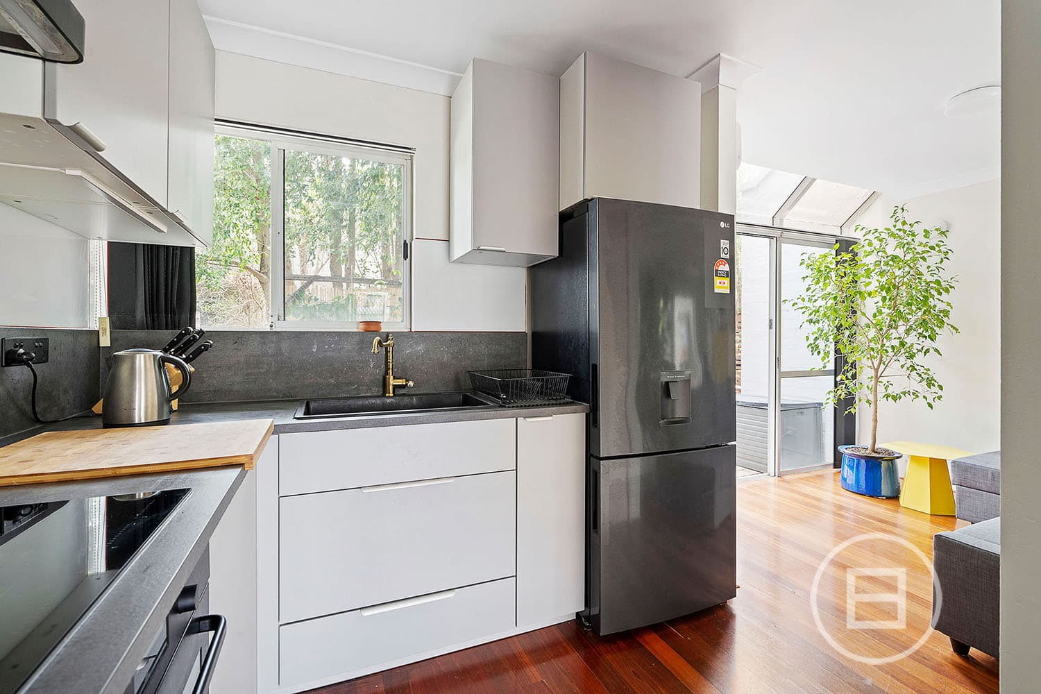 15/2 Waterway Court, CHURCHLANDS, WA, Churchlands - Thumbnail 8