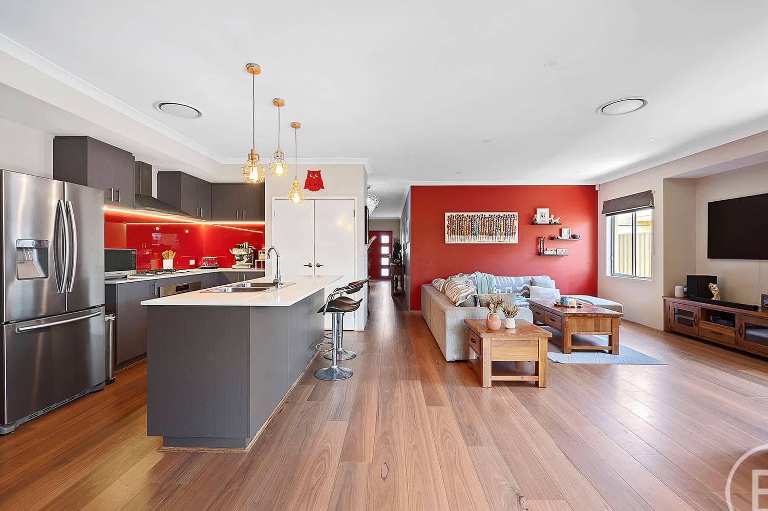 8 Huntington Parkway, LANDSDALE, WA, Landsdale - Thumbnail 2
