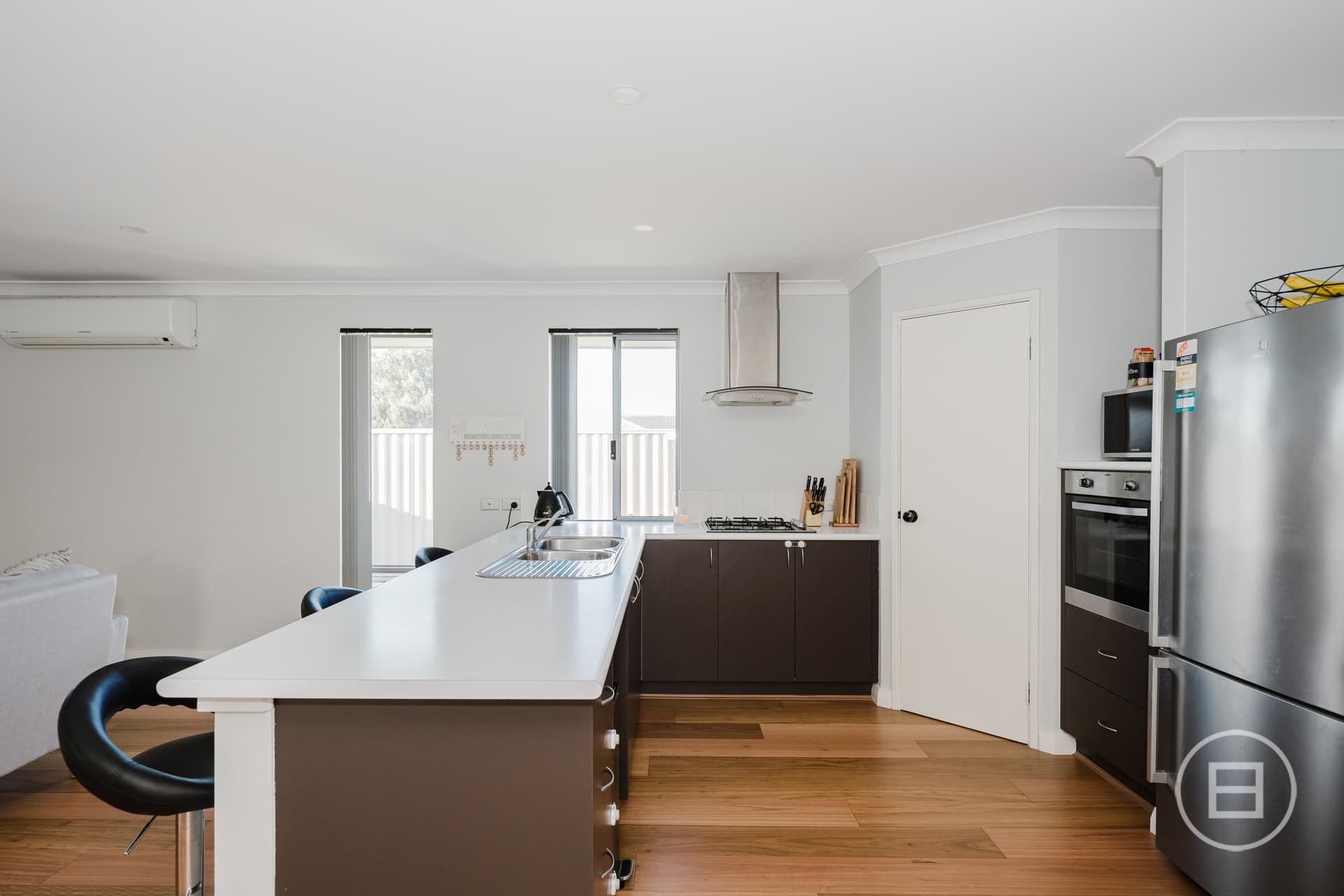 9 Mariposa Boulevard, SECRET HARBOUR, WA, Secret Harbour - Thumbnail 6