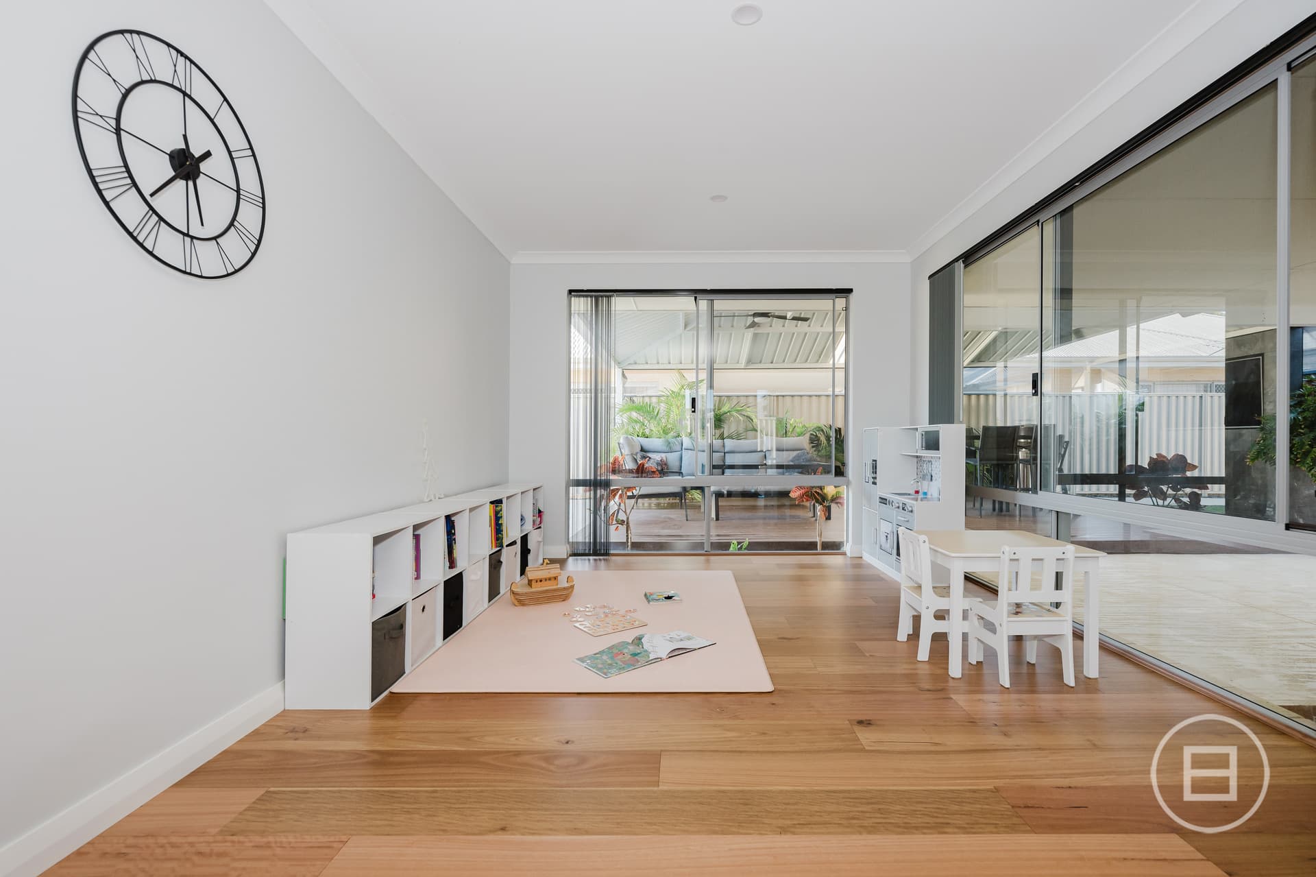9 Mariposa Boulevard, SECRET HARBOUR, WA, Secret Harbour - Thumbnail 7