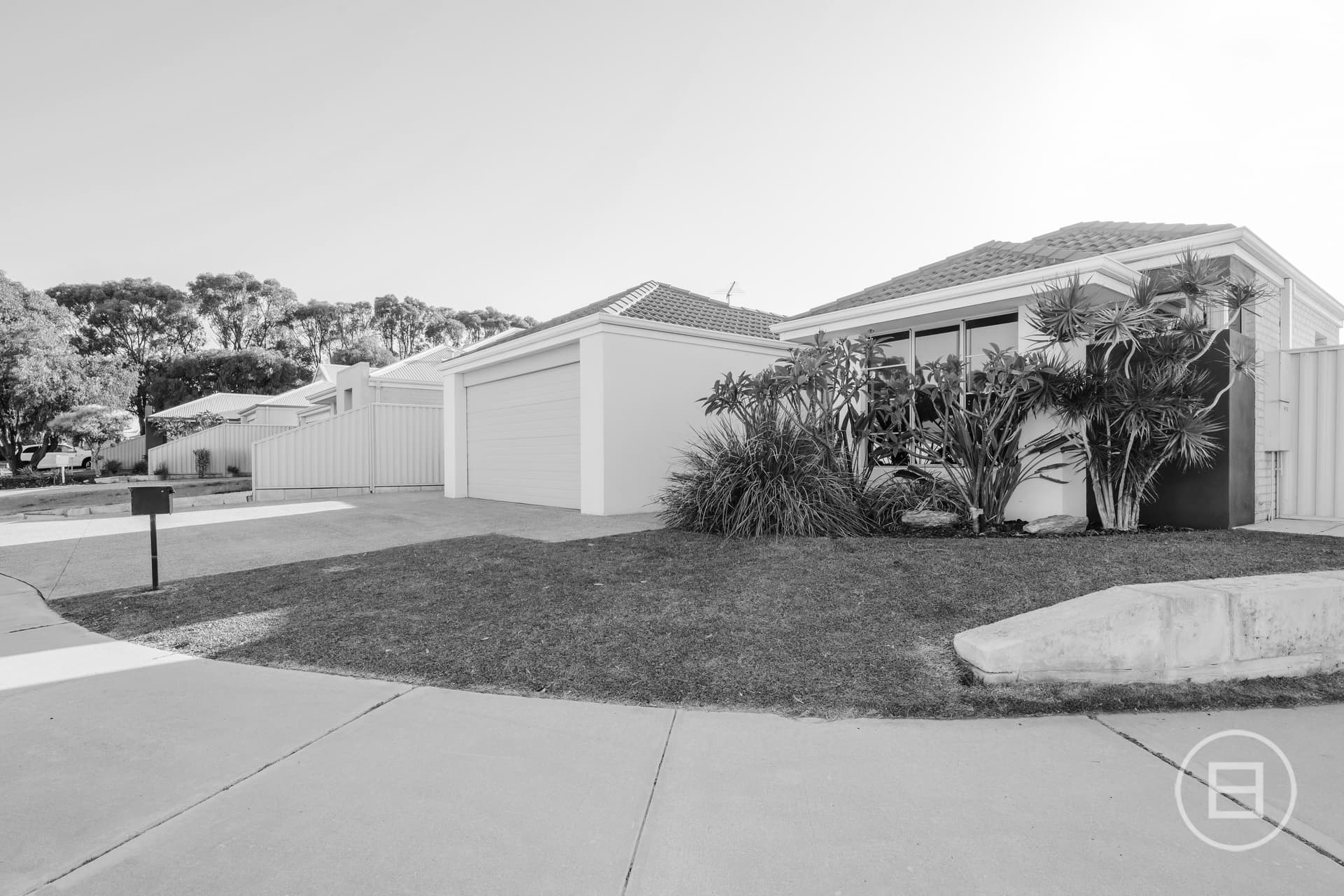 9 Mariposa Boulevard, SECRET HARBOUR, WA, Secret Harbour - Image 1