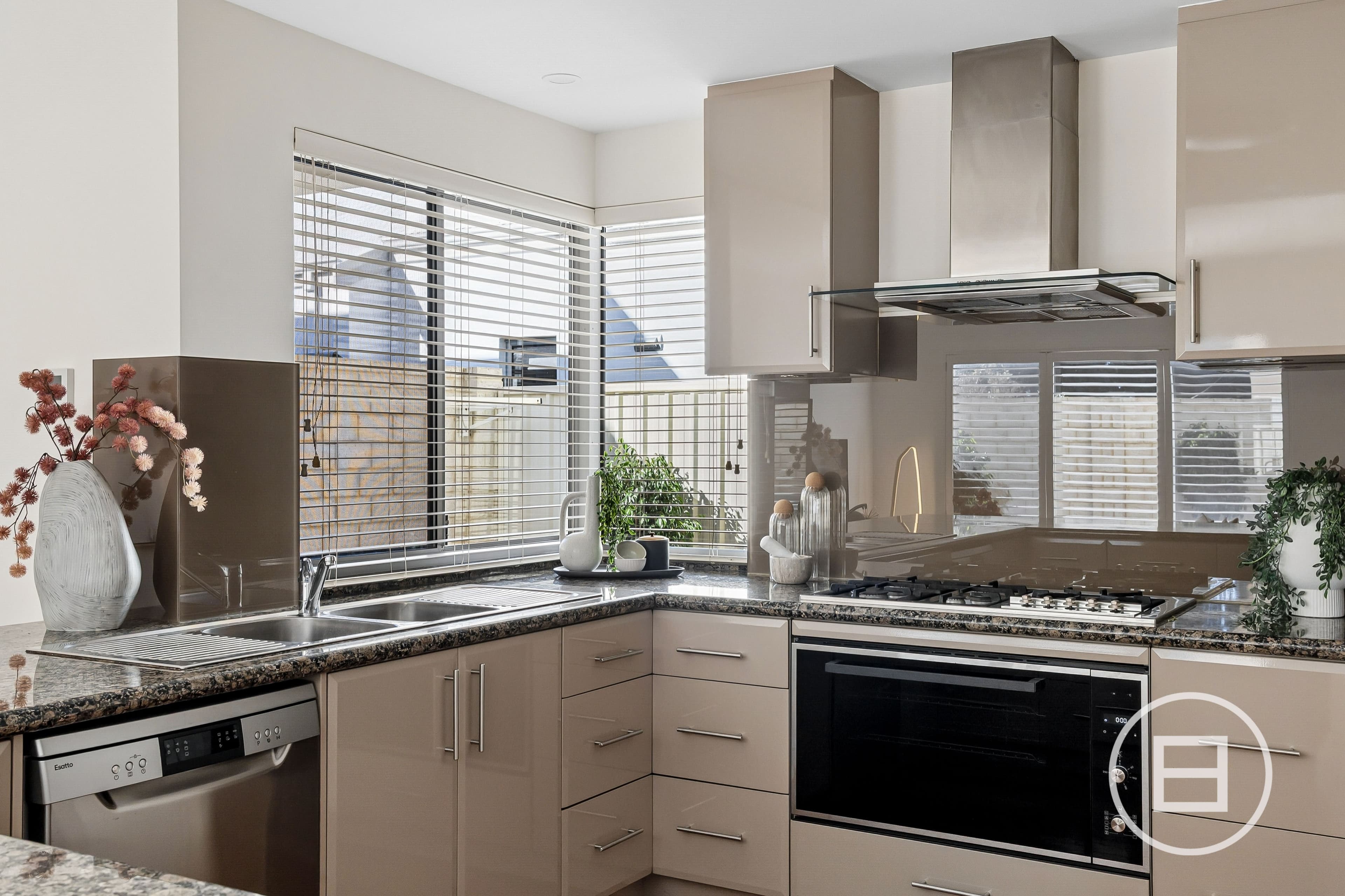 20 Highlands Road, NORTH PERTH, WA, North Perth - Thumbnail 5