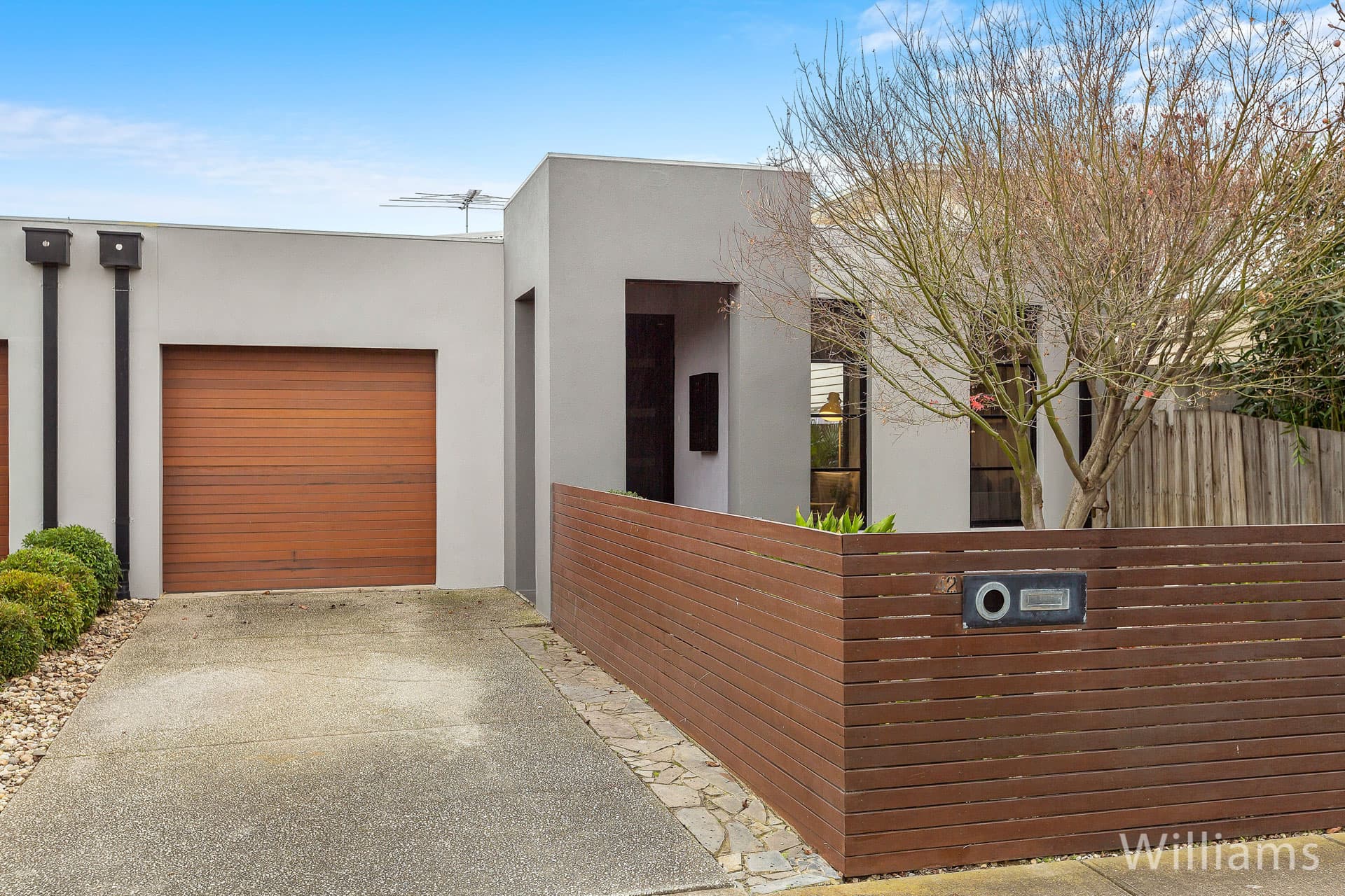 42 Kernot Street, South Kingsville - Thumbnail 2