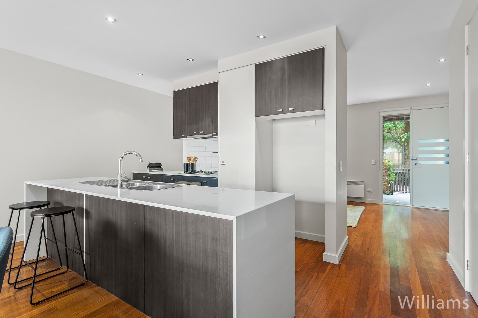 2/1 Johnston Street, Newport - Thumbnail 7