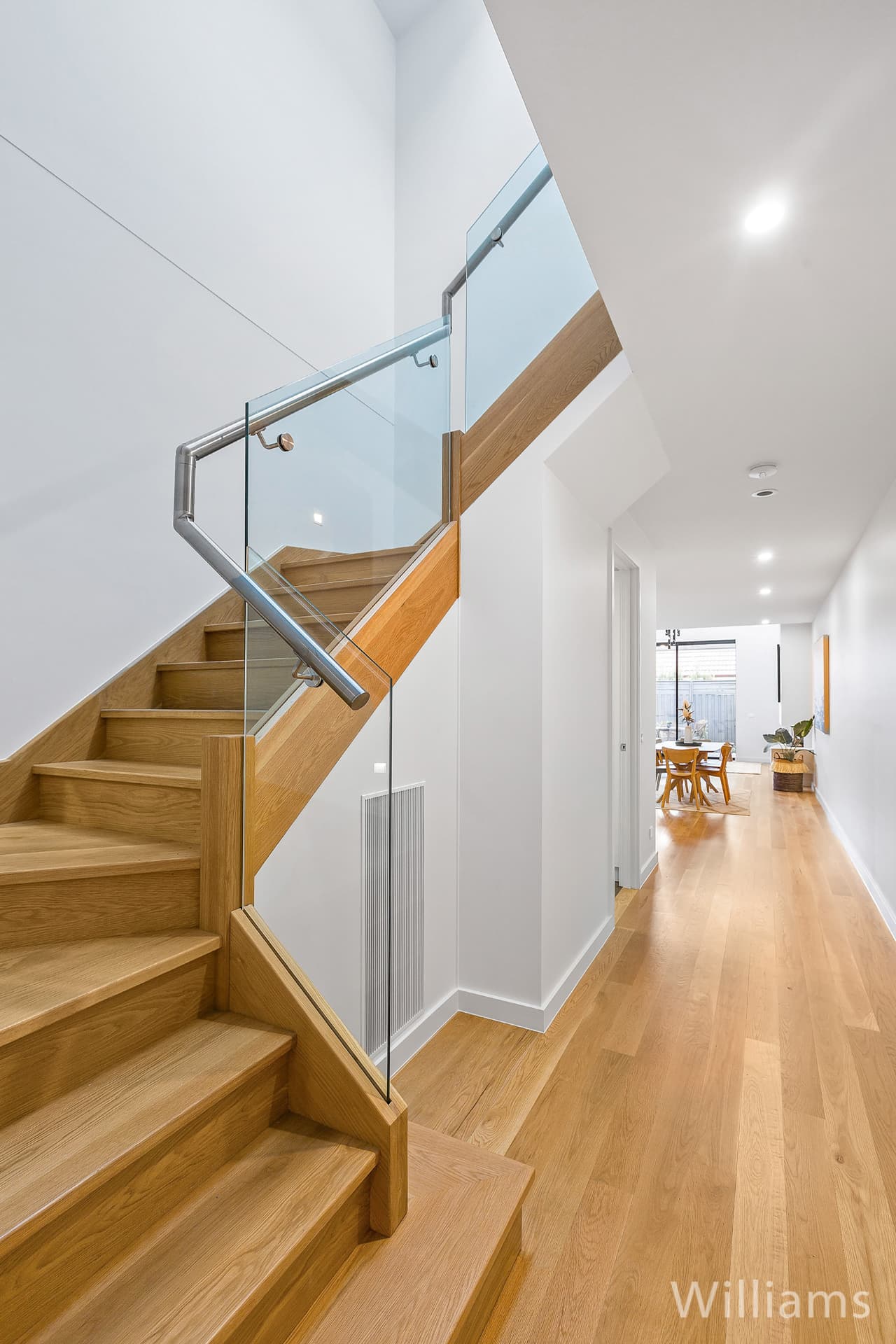 10A Anzac Crescent, Williamstown - Thumbnail 4