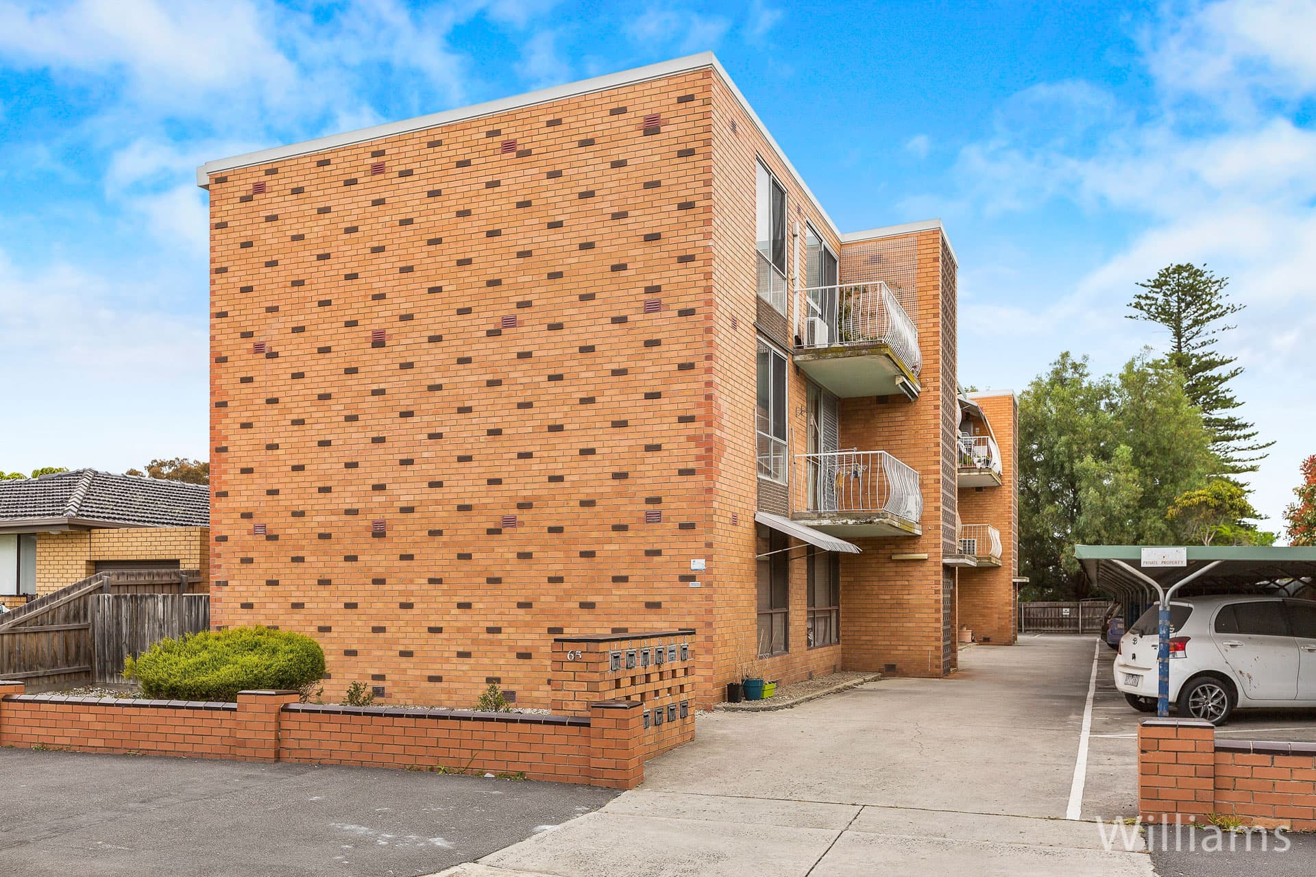 2/65 Melbourne Road, Williamstown - Image 1