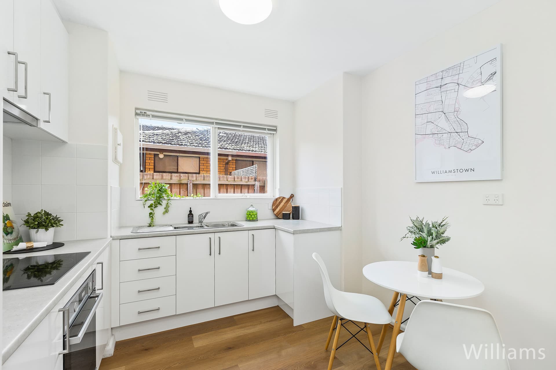 2/65 Melbourne Road, Williamstown - Thumbnail 2