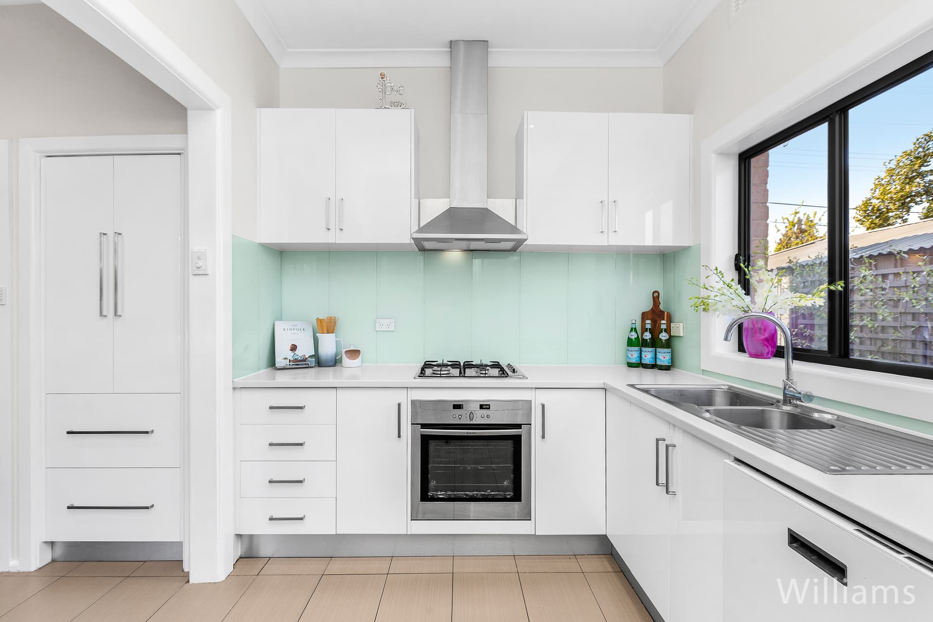 13 Brunel Street, South Kingsville - Thumbnail 5