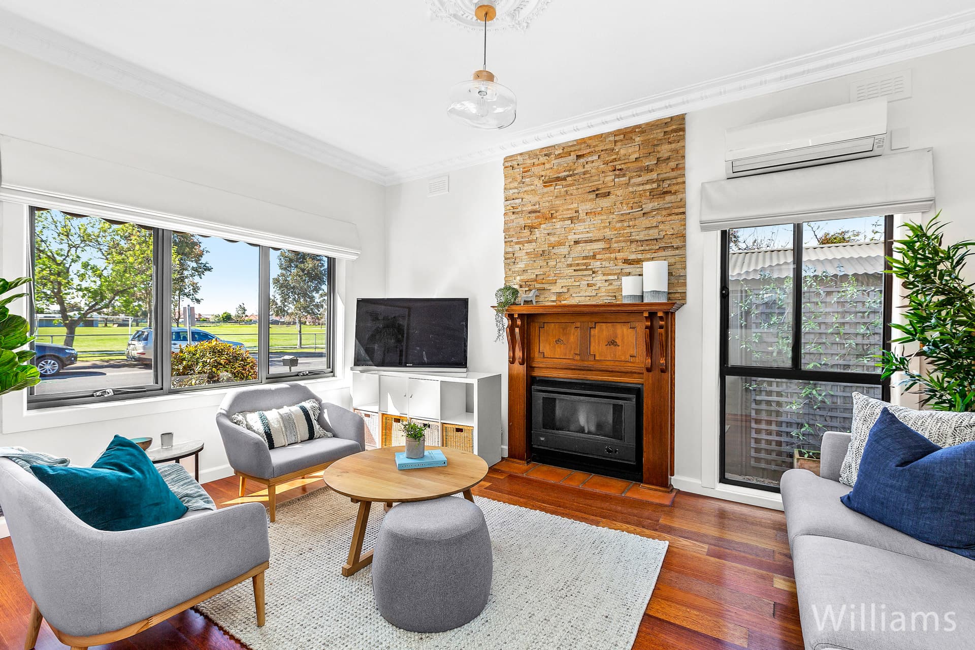 13 Brunel Street, South Kingsville - Thumbnail 2