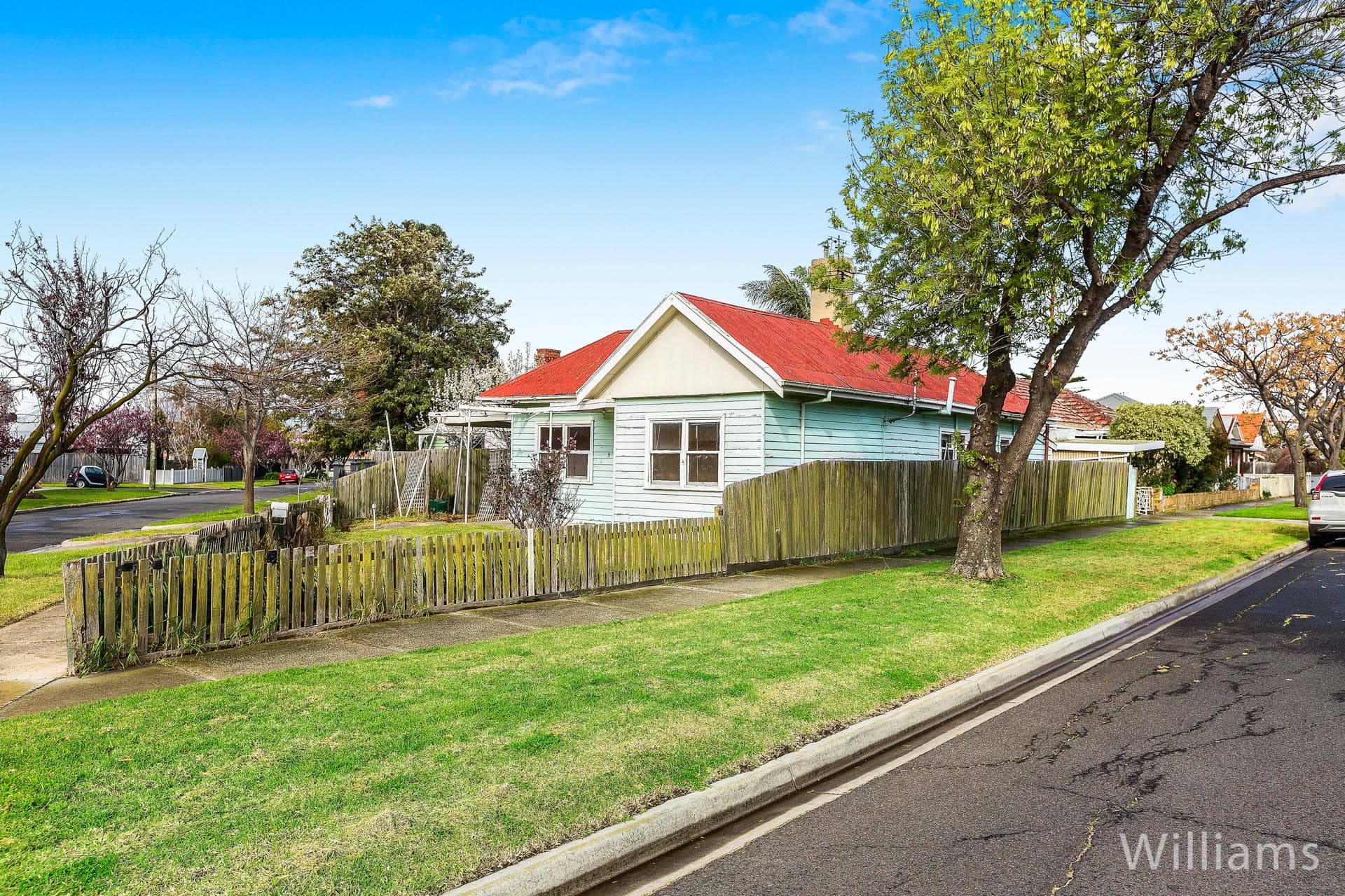 9 Paine Street, Newport - Thumbnail 2