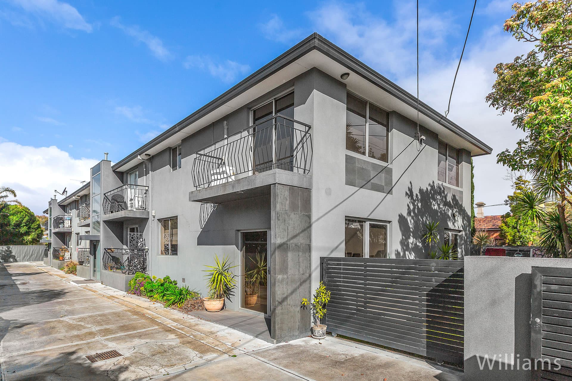 8/119 Gamon Street, Yarraville - Thumbnail 2