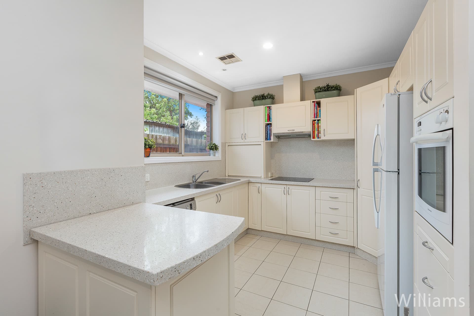 1/85 Kernot Street, South Kingsville - Image 1