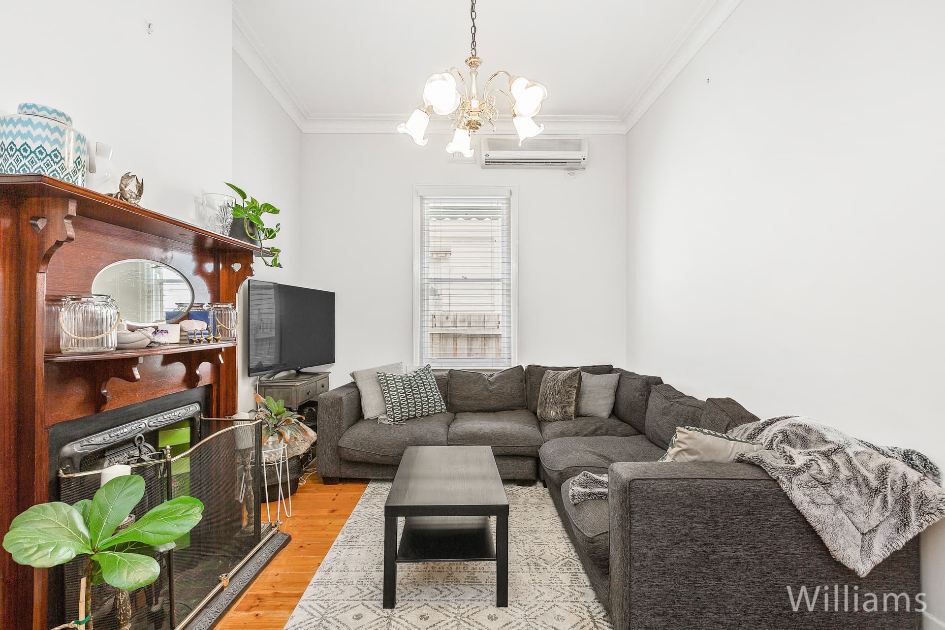 57 Peel Street, Newport - Thumbnail 3