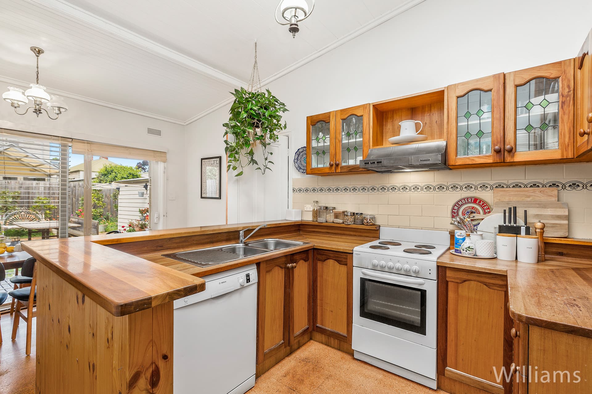 57 Peel Street, Newport - Thumbnail 5